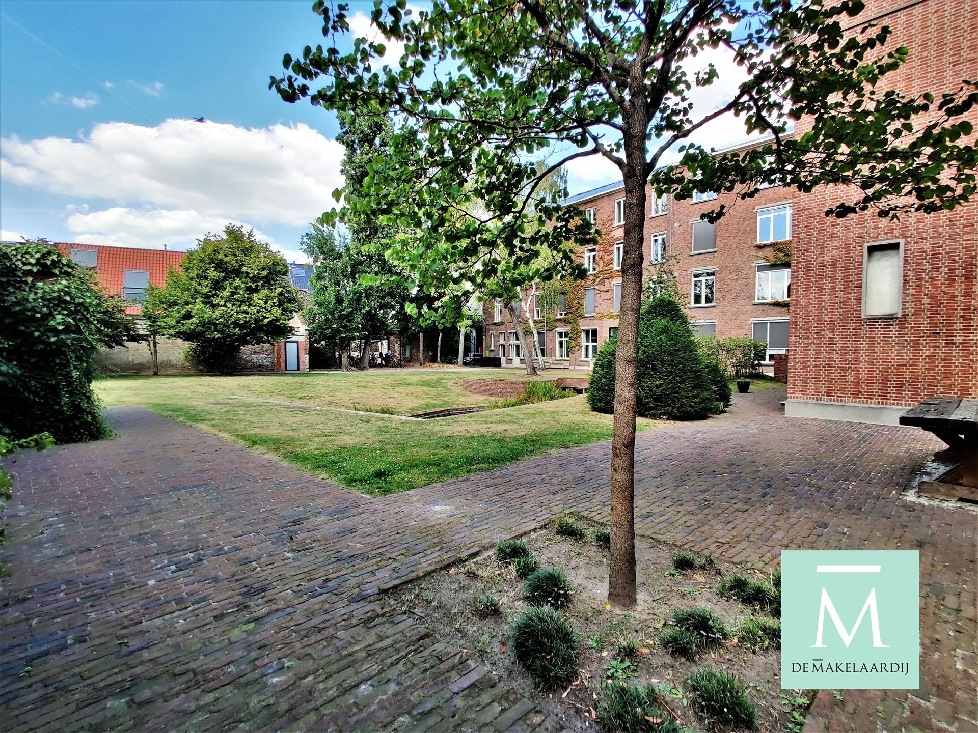 Kantoor te huur  in super toffe omgeving! foto 8