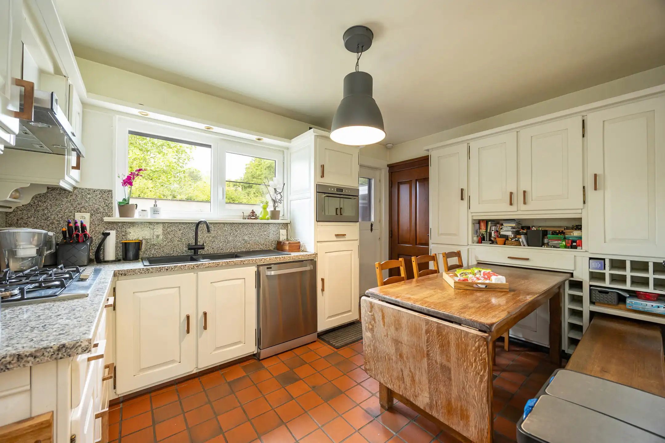 Instapklare 4slpk-woning op rustige locatie te Vosselaar. foto 9