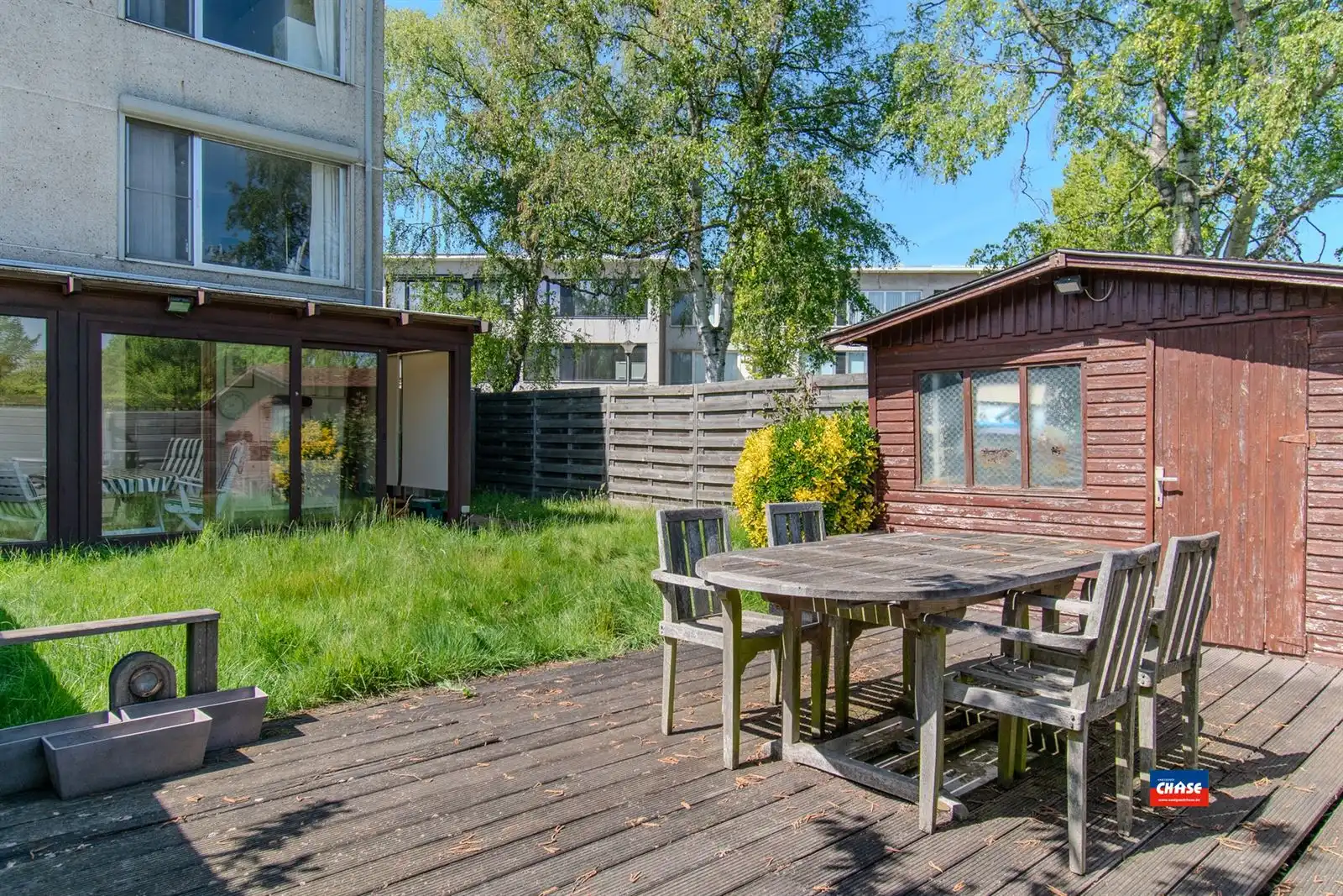 HOB met drie slaapkamers, garage en tuin foto 9