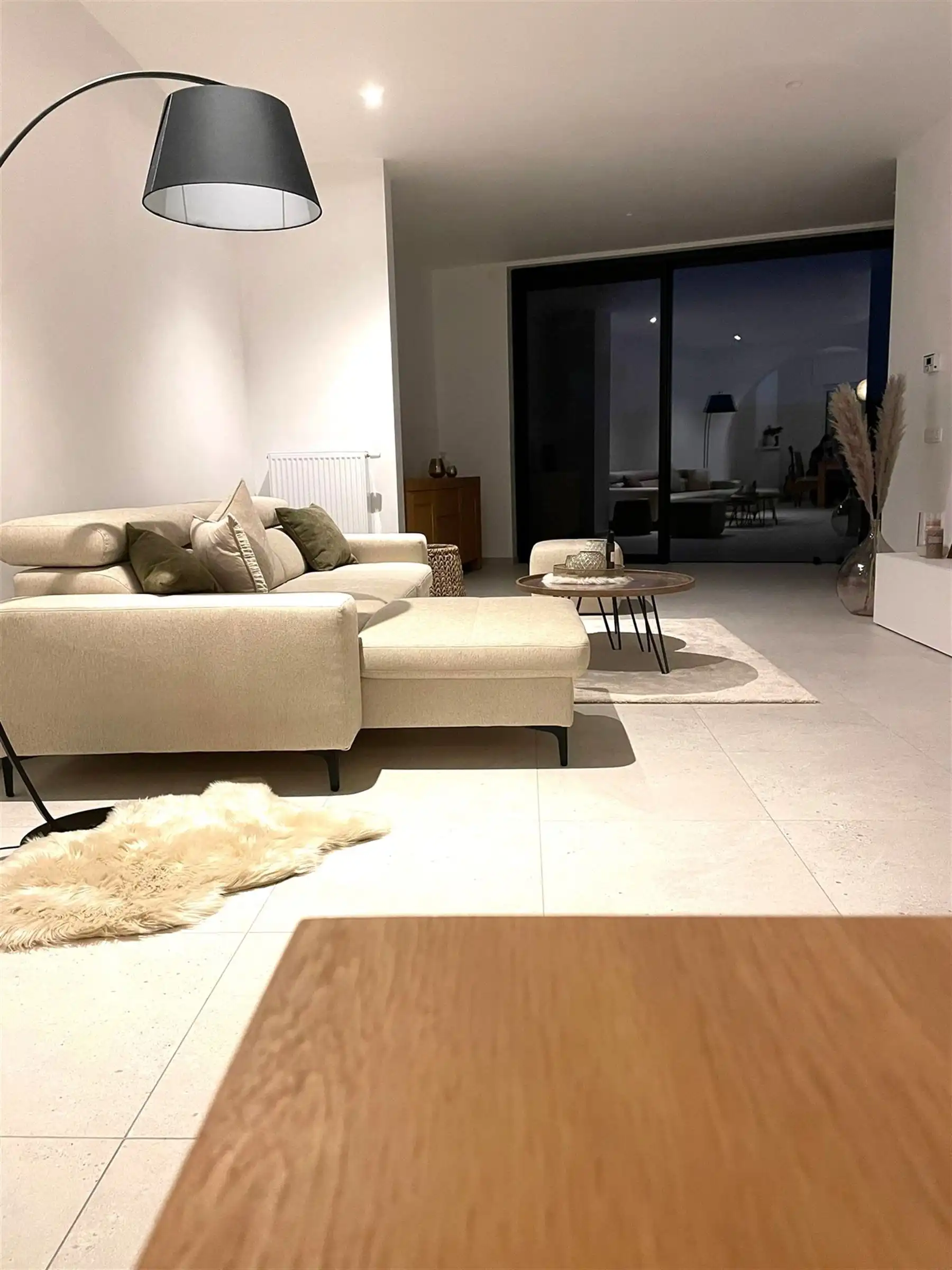 Tijdloze moderne woning met drie ruime slaapkamers  foto 4