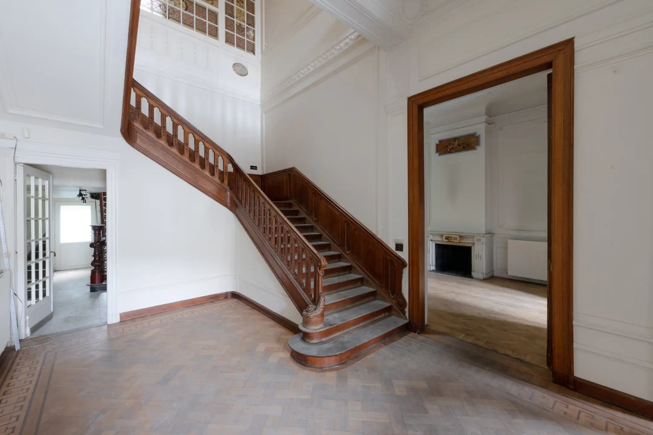 ANTWERPEN - Statig herenhuis met tuin en koetshuis foto 2