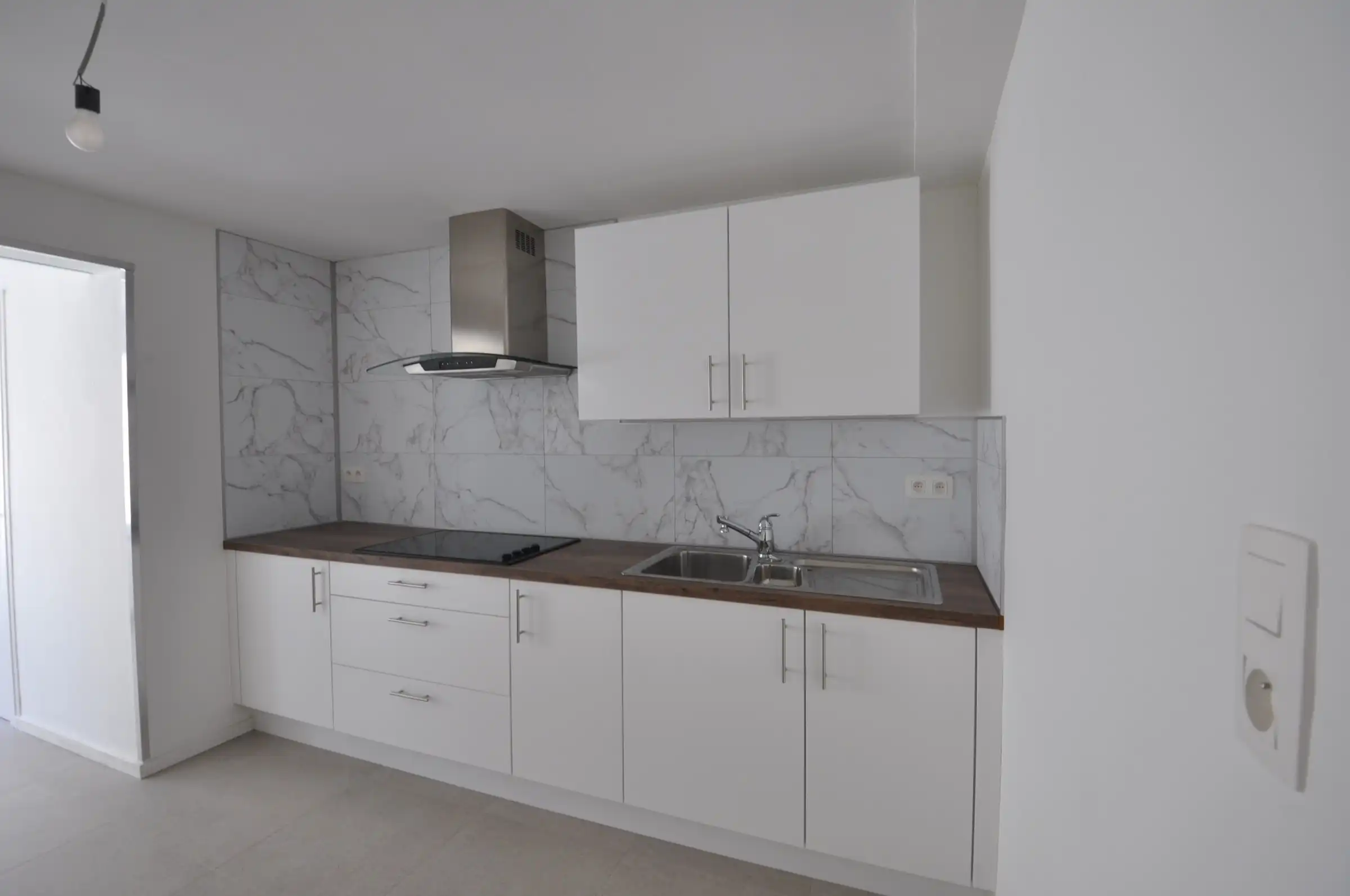 Gerenoveerd huis vlak bij de zee foto 7