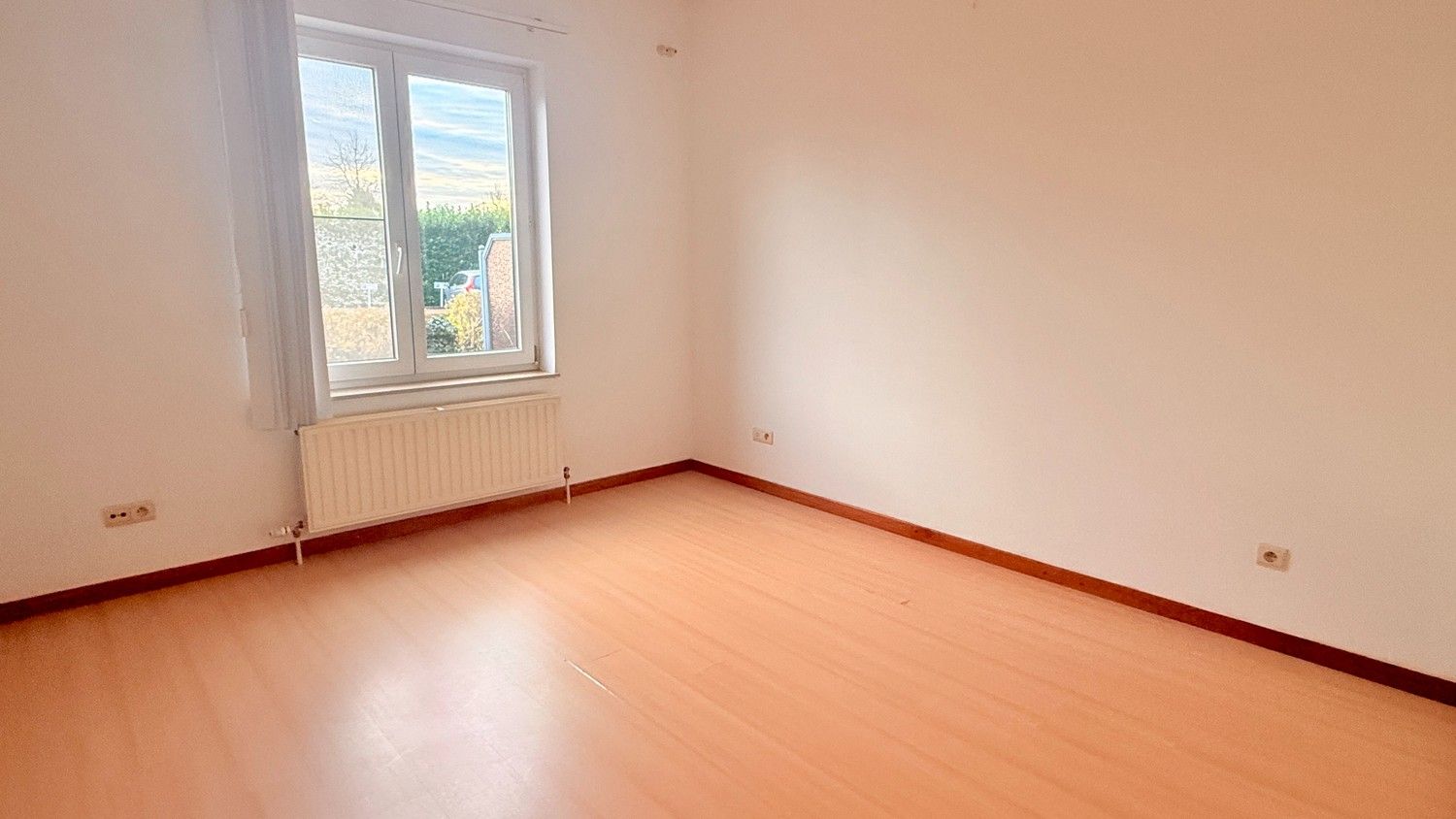 Instapklaar 1-slaapkamerappartement met zuidgericht terras in Veldwezelt, Lanaken. foto 12