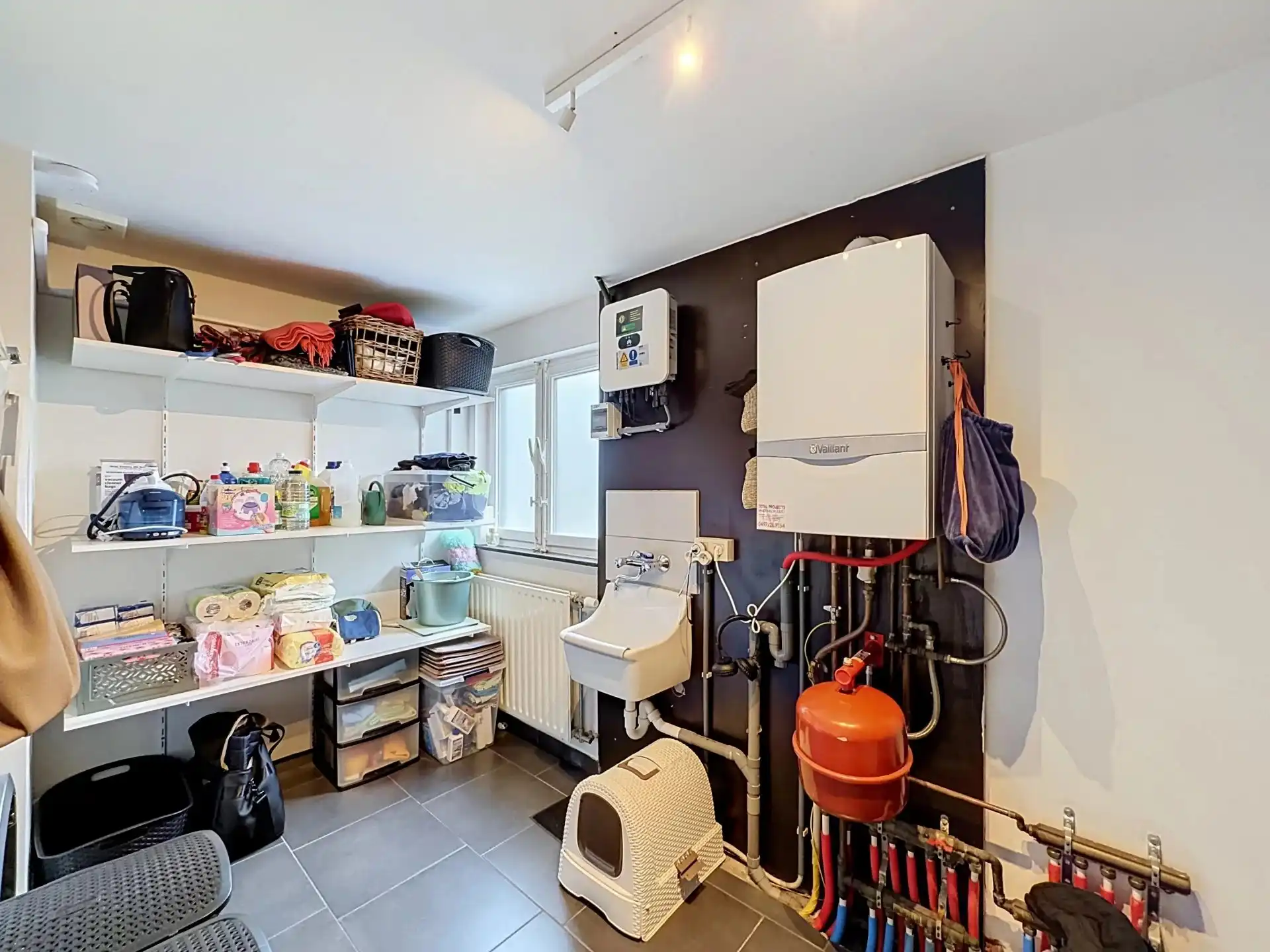 Instapklare gezellige woning op een mooi perceel met 3 slaapkamers en 2 badkamers foto 19