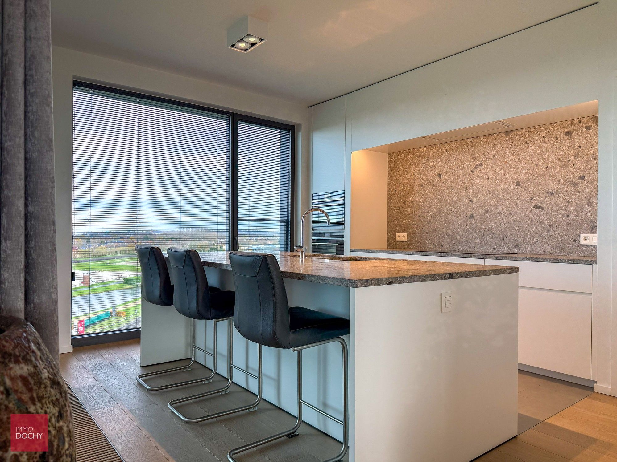 Uniek appartement op droomligging| Holstraat foto 7