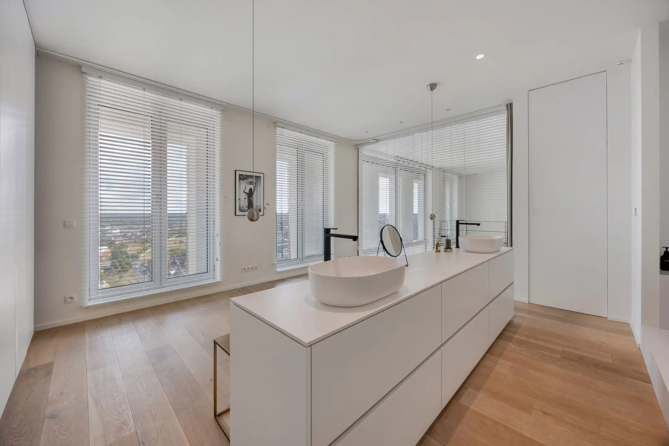 Exclusieve penthouse met panoramisch zicht over Antwerpen foto 13