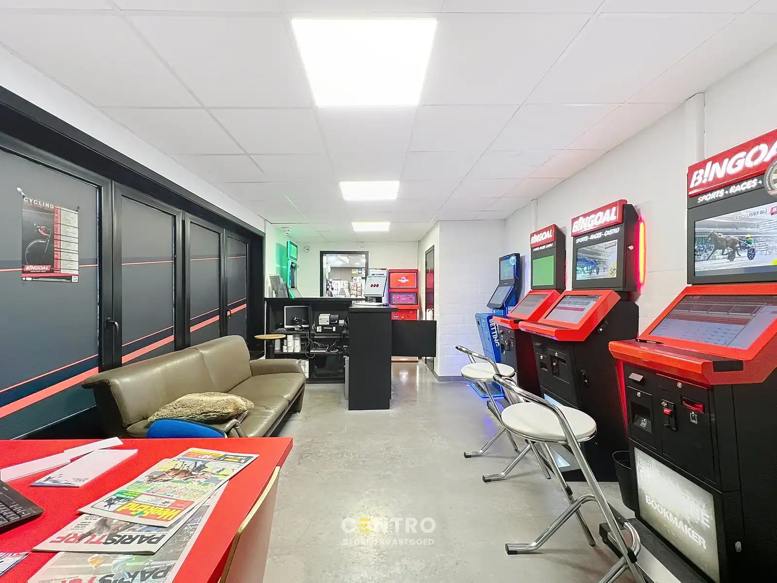 Handelspand TE KOOP in het centrum van Oudenburg + dagbladhandel DE KIOSK over te nemen ! foto 11