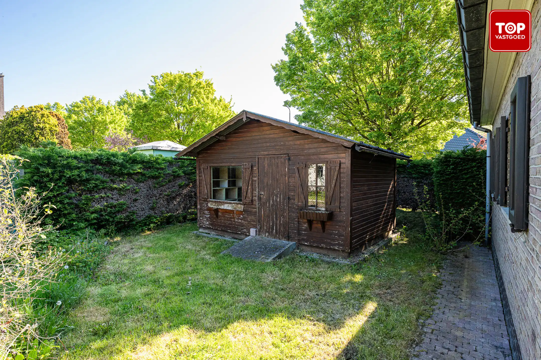 Op te frissen bungalow op toplocatie. foto 26
