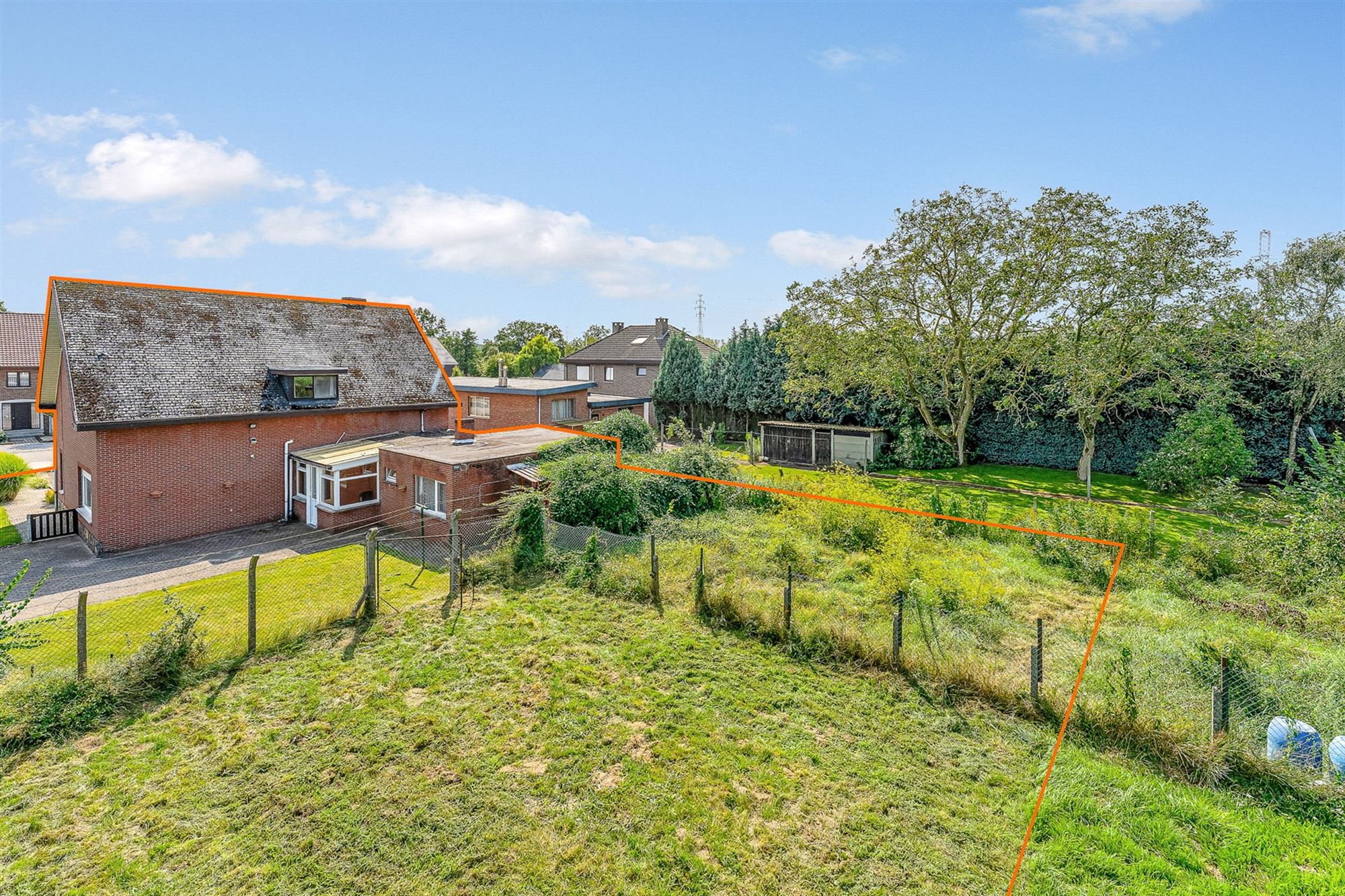 RUIME WONING MET 5 SLAAPKAMERS OP CENTRAAL GELEGEN PERCEEL VAN 9A60CA foto 19