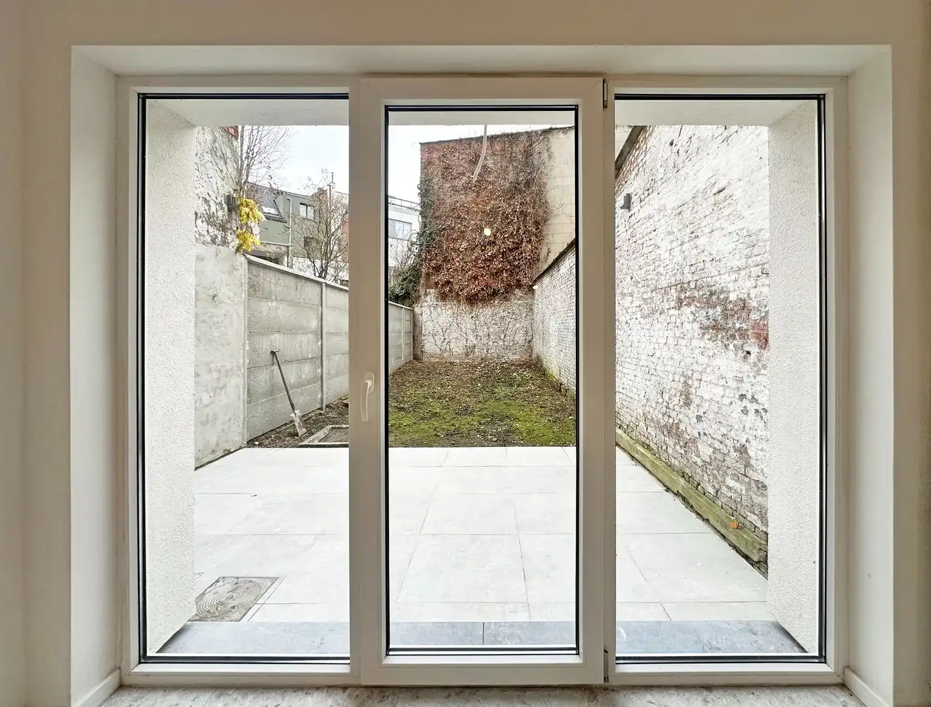 Gelijkvloers Studio met aparte keuken en tuin in Antwerpen! foto 5