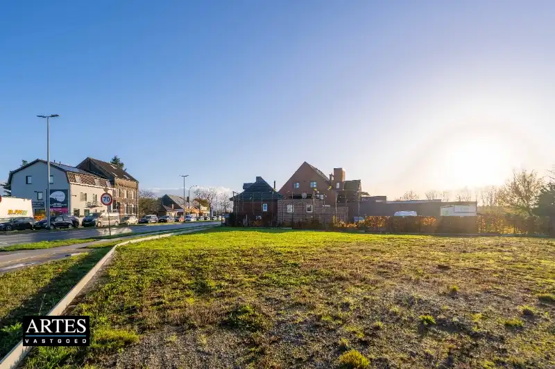 Projectgrond van 20a21 + woning HOB + bouwgrond voor een HOB foto 7
