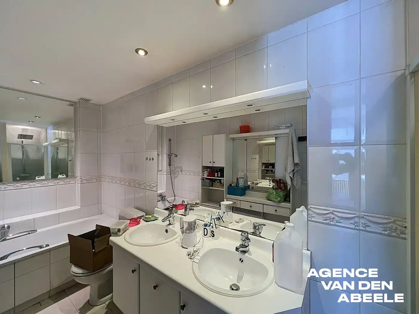 Centraal gelegen woning met 4 slaapkamers en riante tuin  foto 10