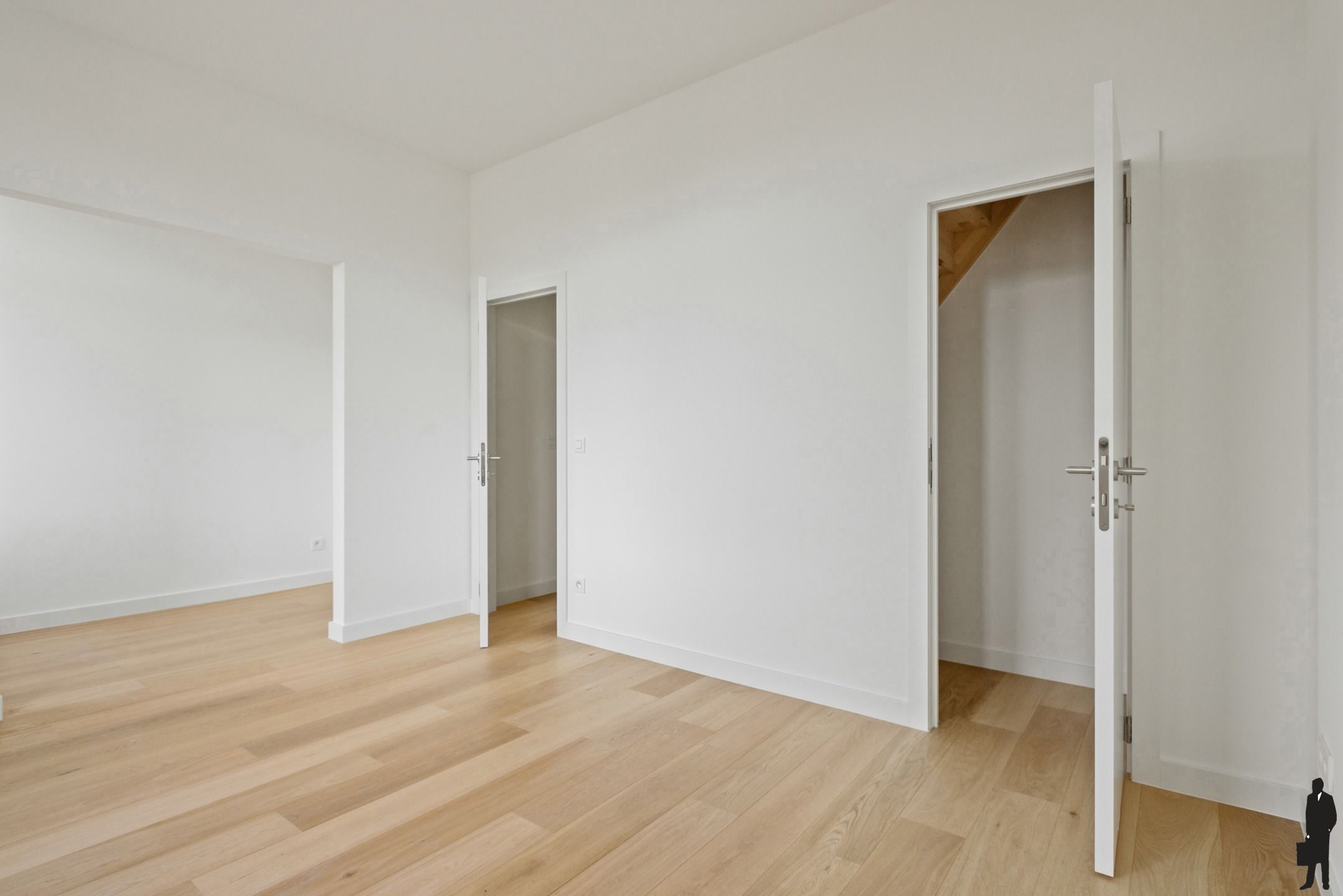 Gerenoveerde woning met 3 ruime slaapkamers en zuid tuin foto 13