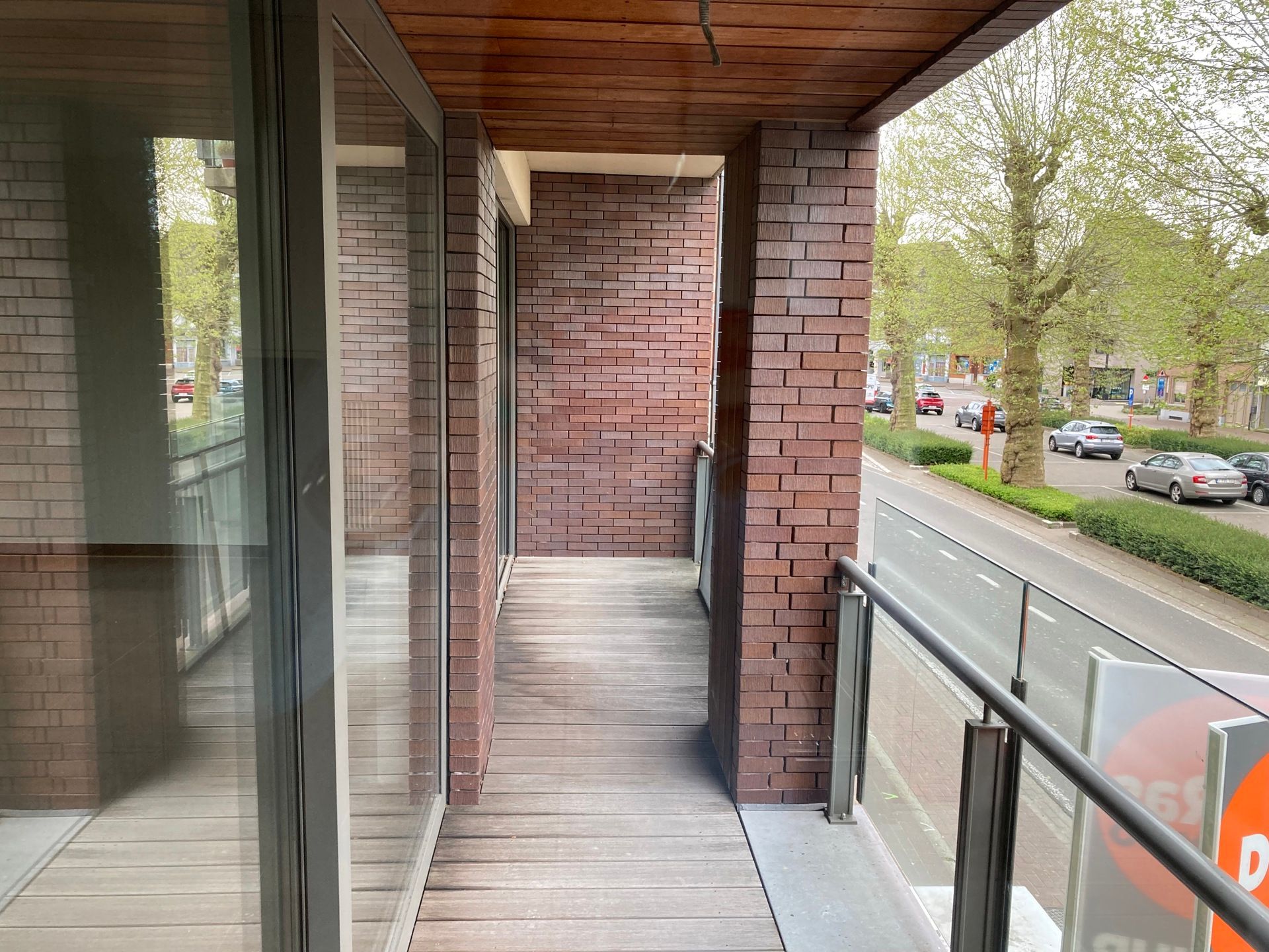 HERZELE - Recent appartement op centrale ligging foto 5