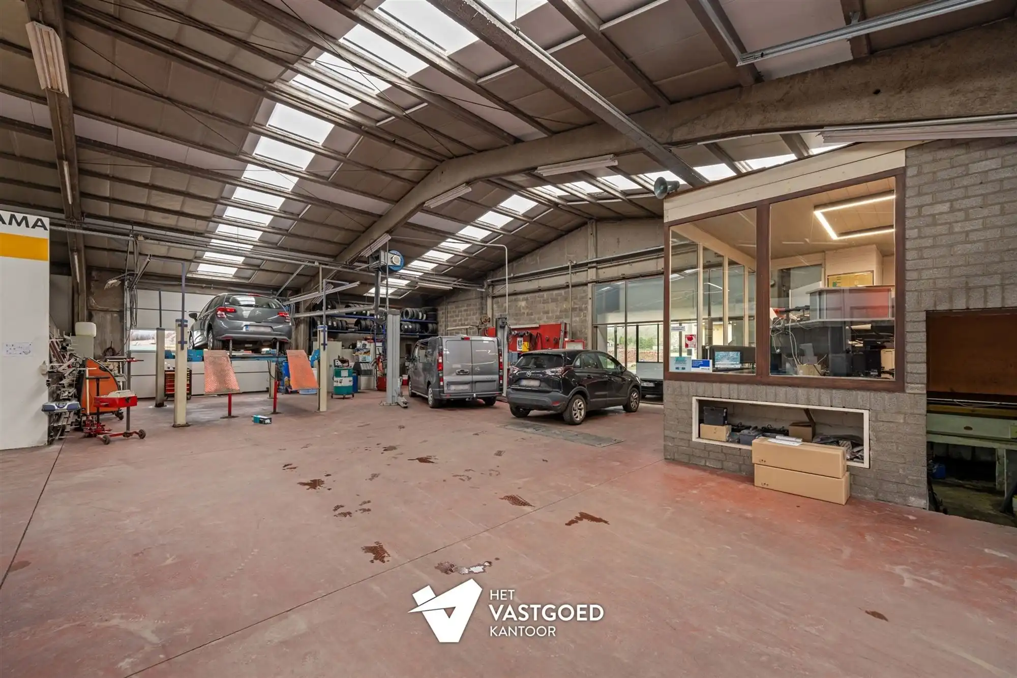 OVER TE NEMEN GARAGE (800M²) EN TANKSTATION GELEGEN OP EEN PERCEEL VAN 2727M² TE HAM foto 25