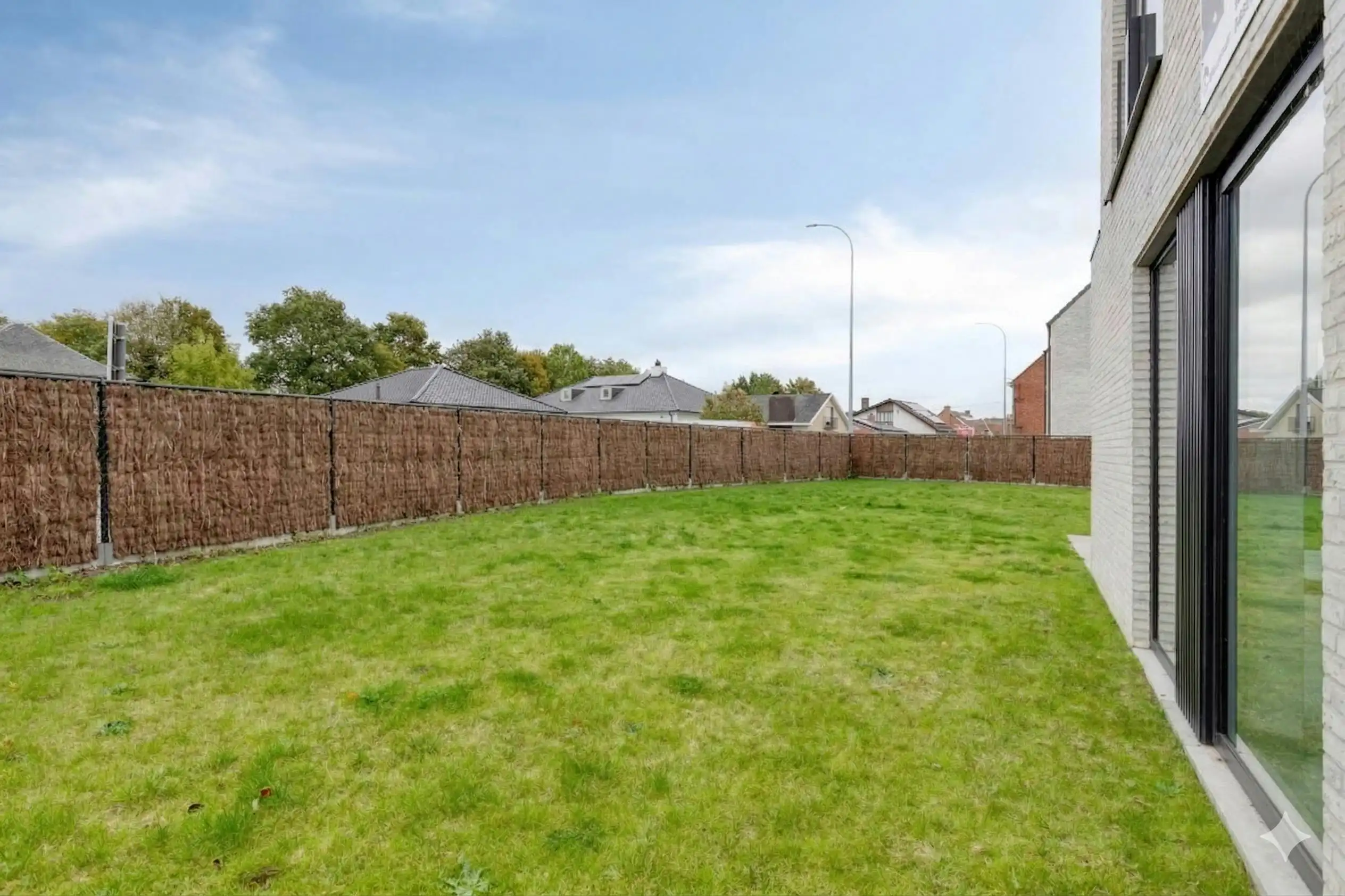 Moderne hoekwoning met 3 slaapkamers en tuin in Izegem foto 18
