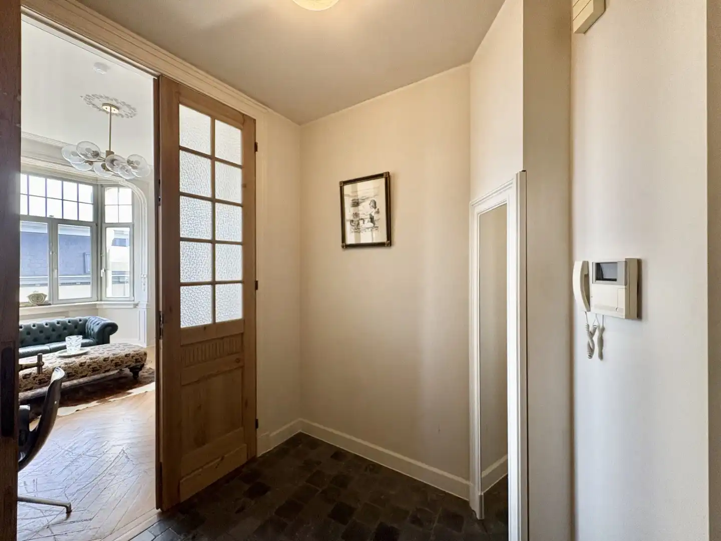 Stijlvol 2-slaapkamerappartement op wandelafstand van Centraal Station foto 11