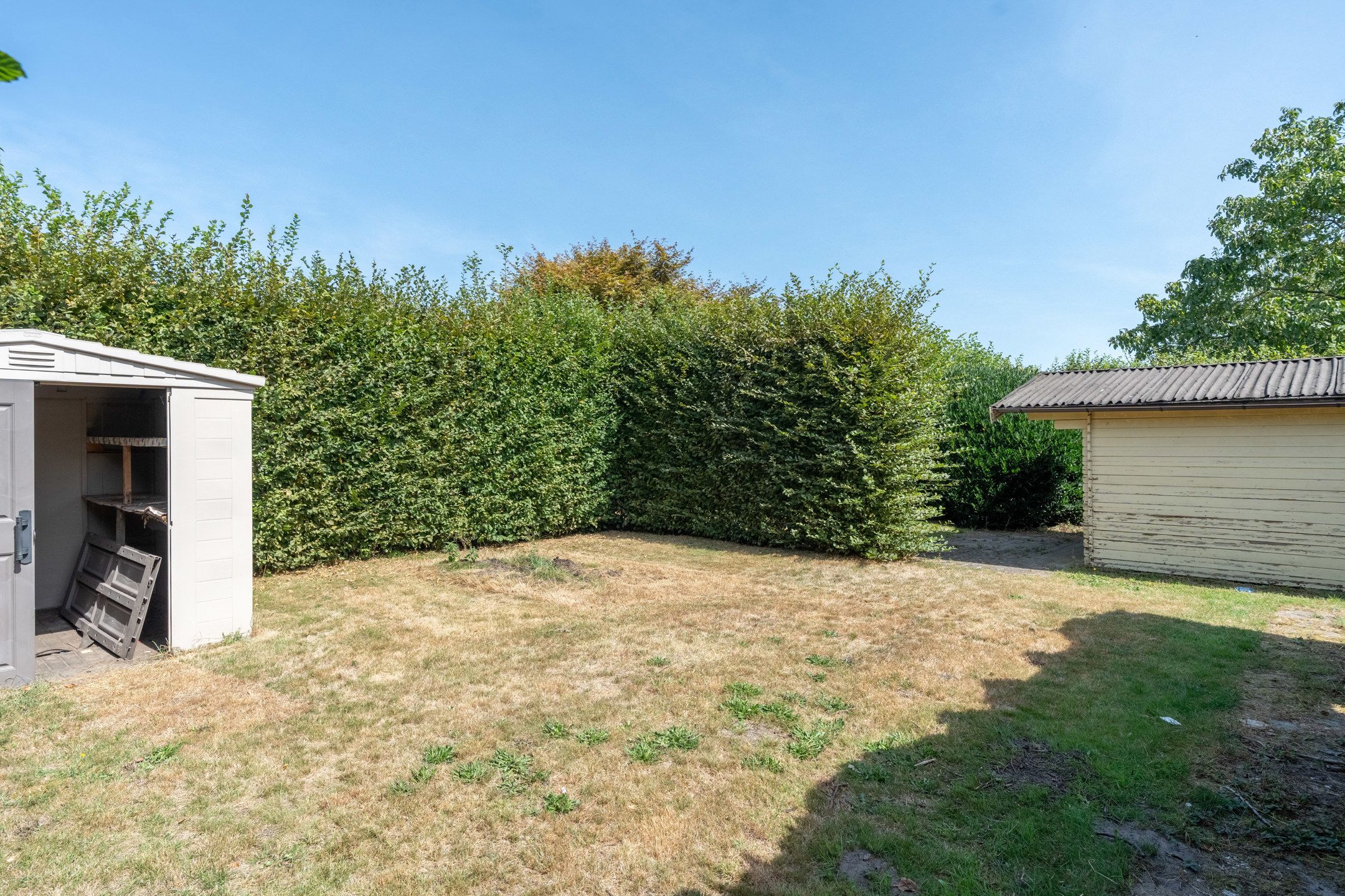 Ruime woning met 4 slpks op mooi zuidperceel van 1.041 m²  foto 64