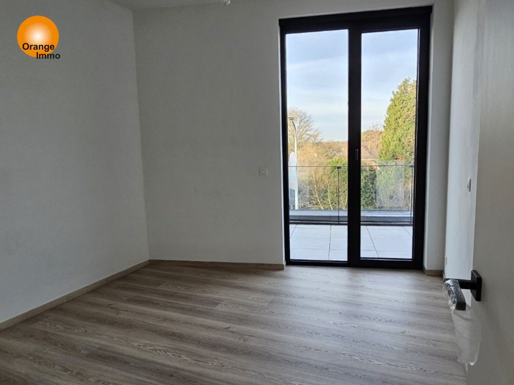 Stijlvol penthouse van 154m ² en 4 terrassen in het centrum van Maasmechelen. foto 5