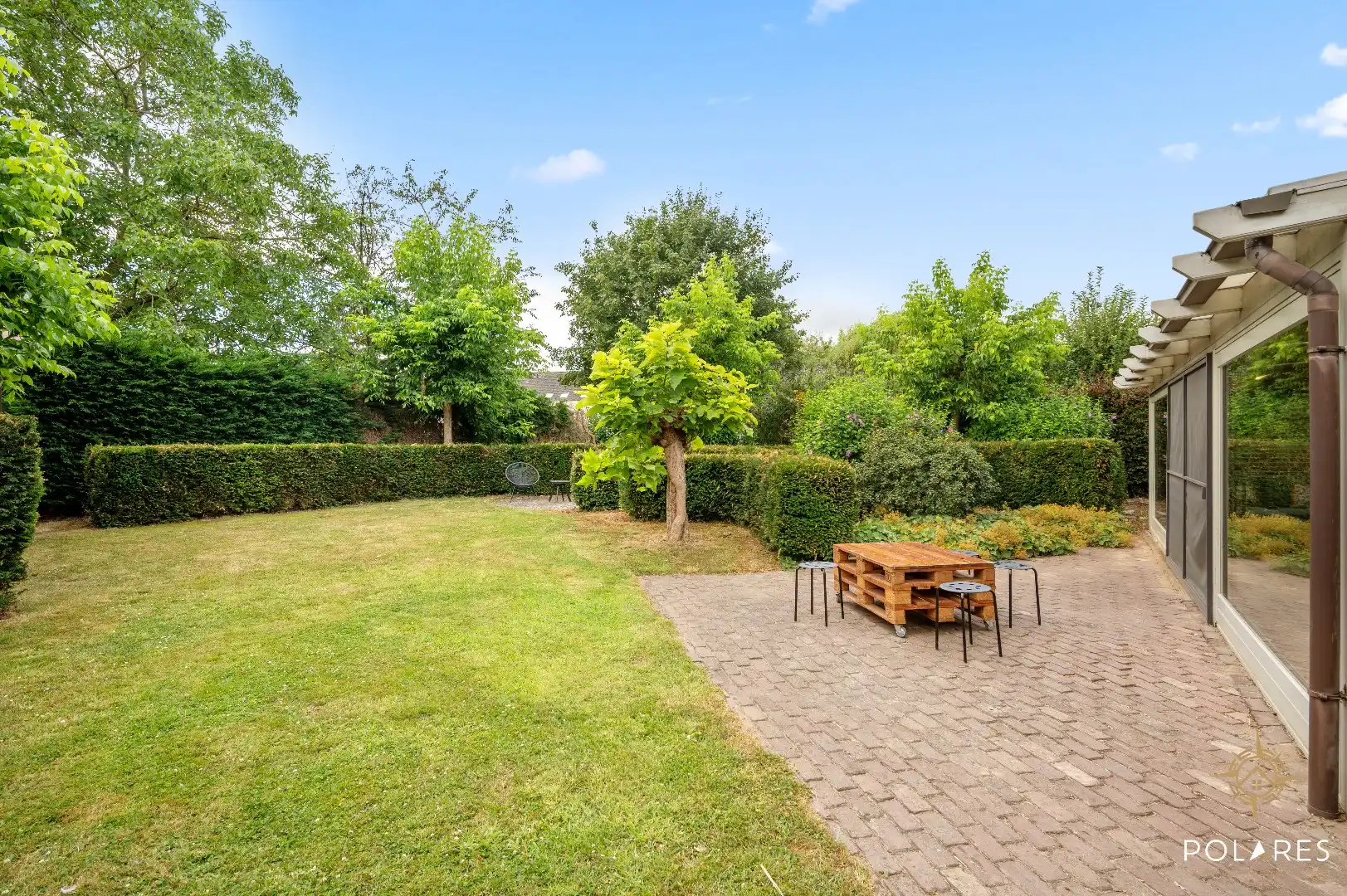 Instapklare open bebouwing met zonnige tuin op toplocatie foto 21