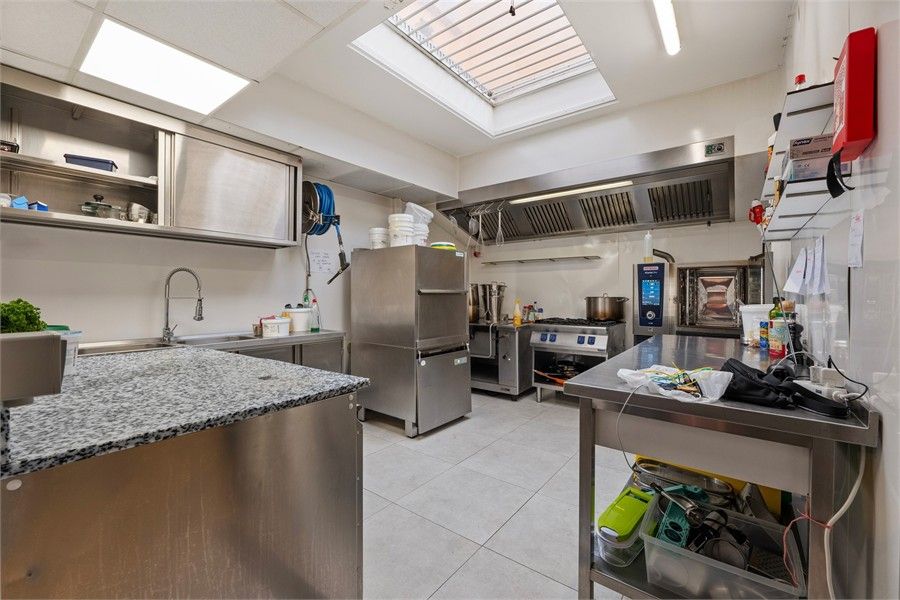 KNAPPE HANDELSRUIMTE IN HET CENTRUM VAN SINT-TRUIDEN foto 13