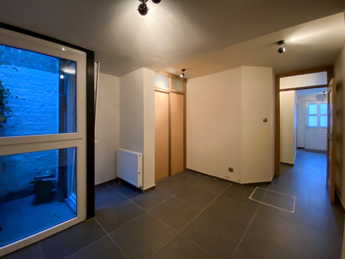 Gezellige rijwoning met 3 slaapkamers en terras. foto 12