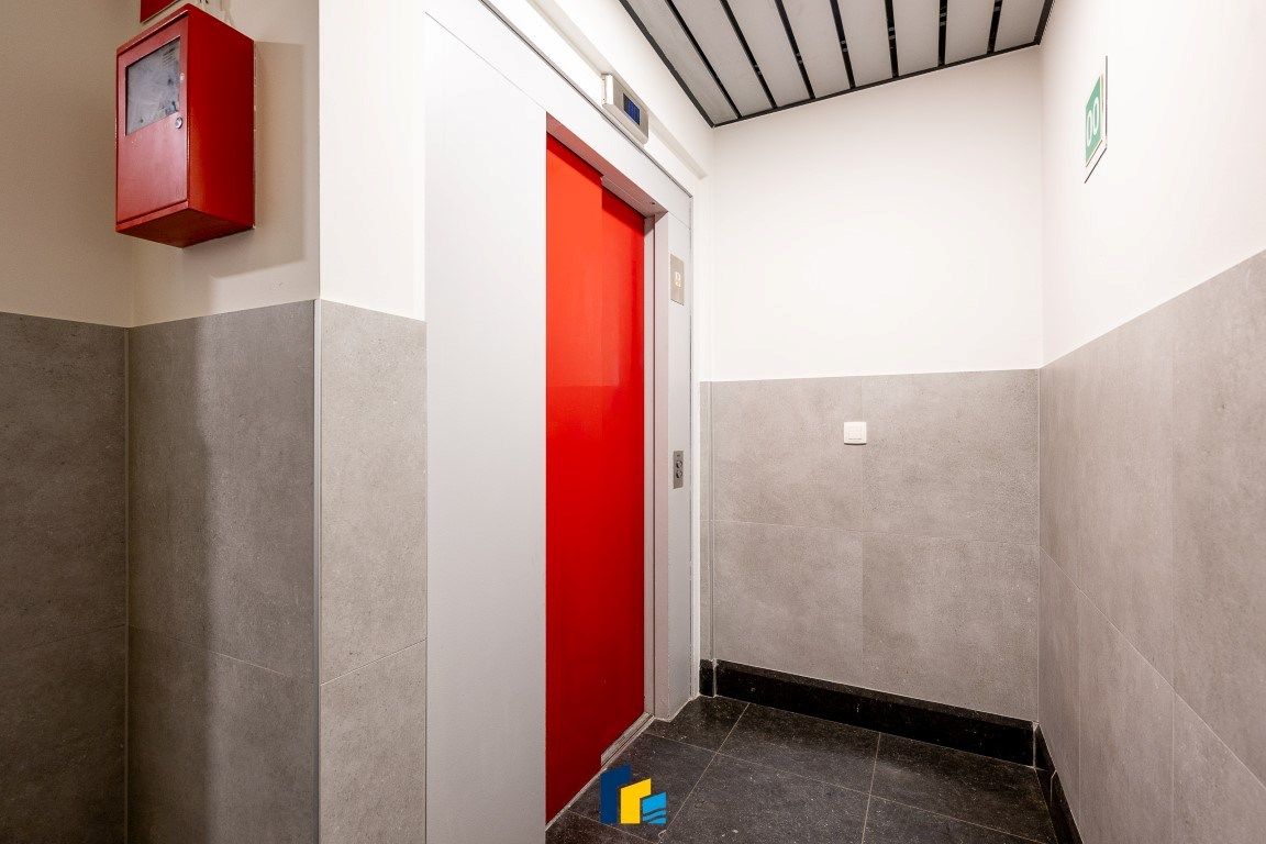 Ruim 2 slpk-appartement met zonnig terras foto 32