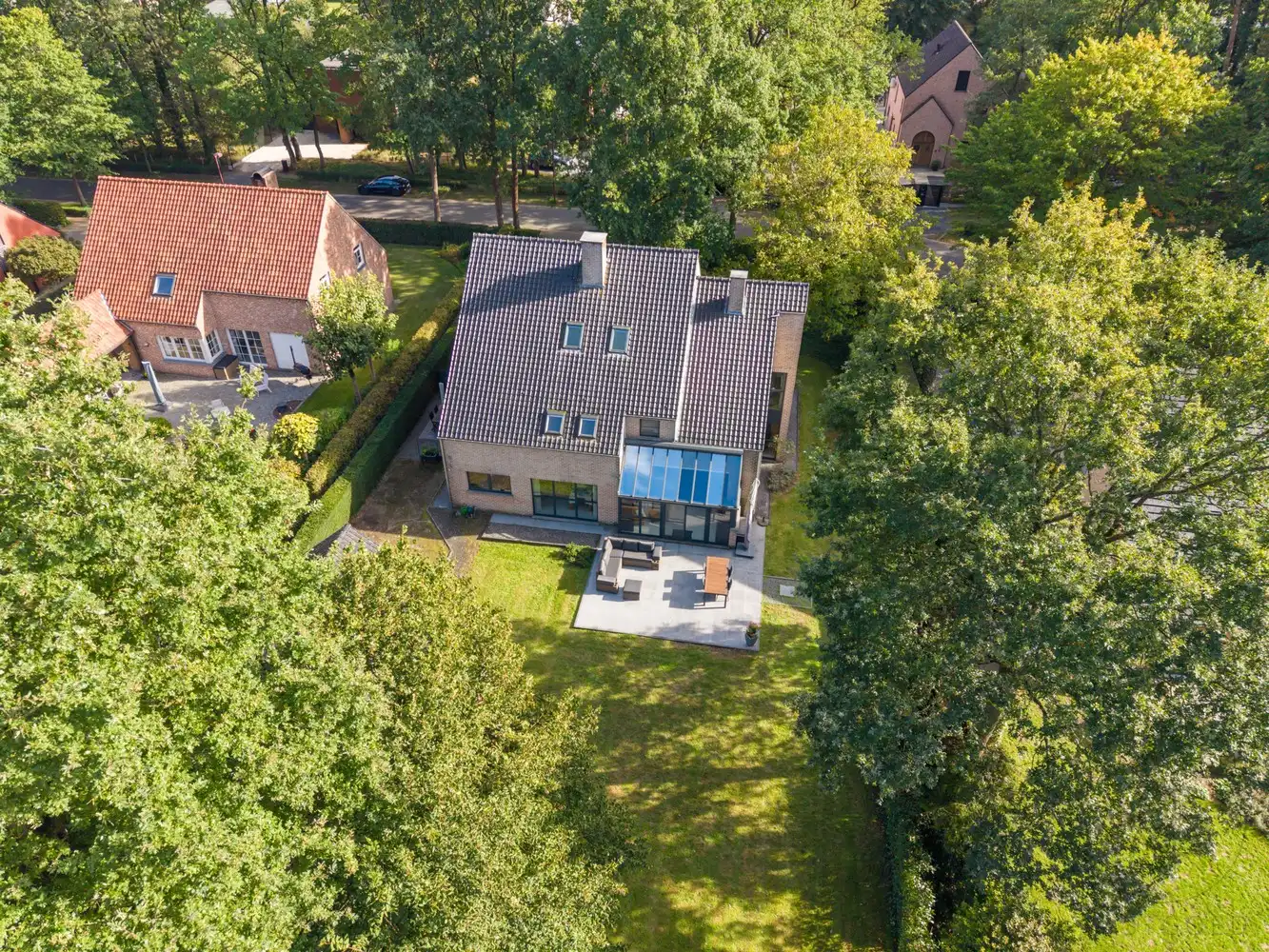 Ruime en verzorgde gezinswoning op een gunstige locatie in De Bret (14,4 are)! foto 45