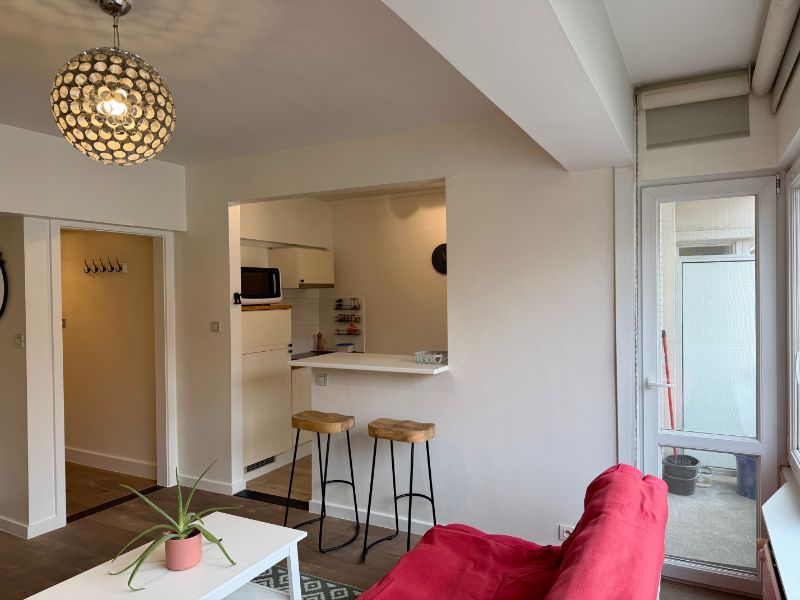 CENTRUM GENT, KNUSSE GEMEUBELDE INSTAPKLARE STUDIO foto 9