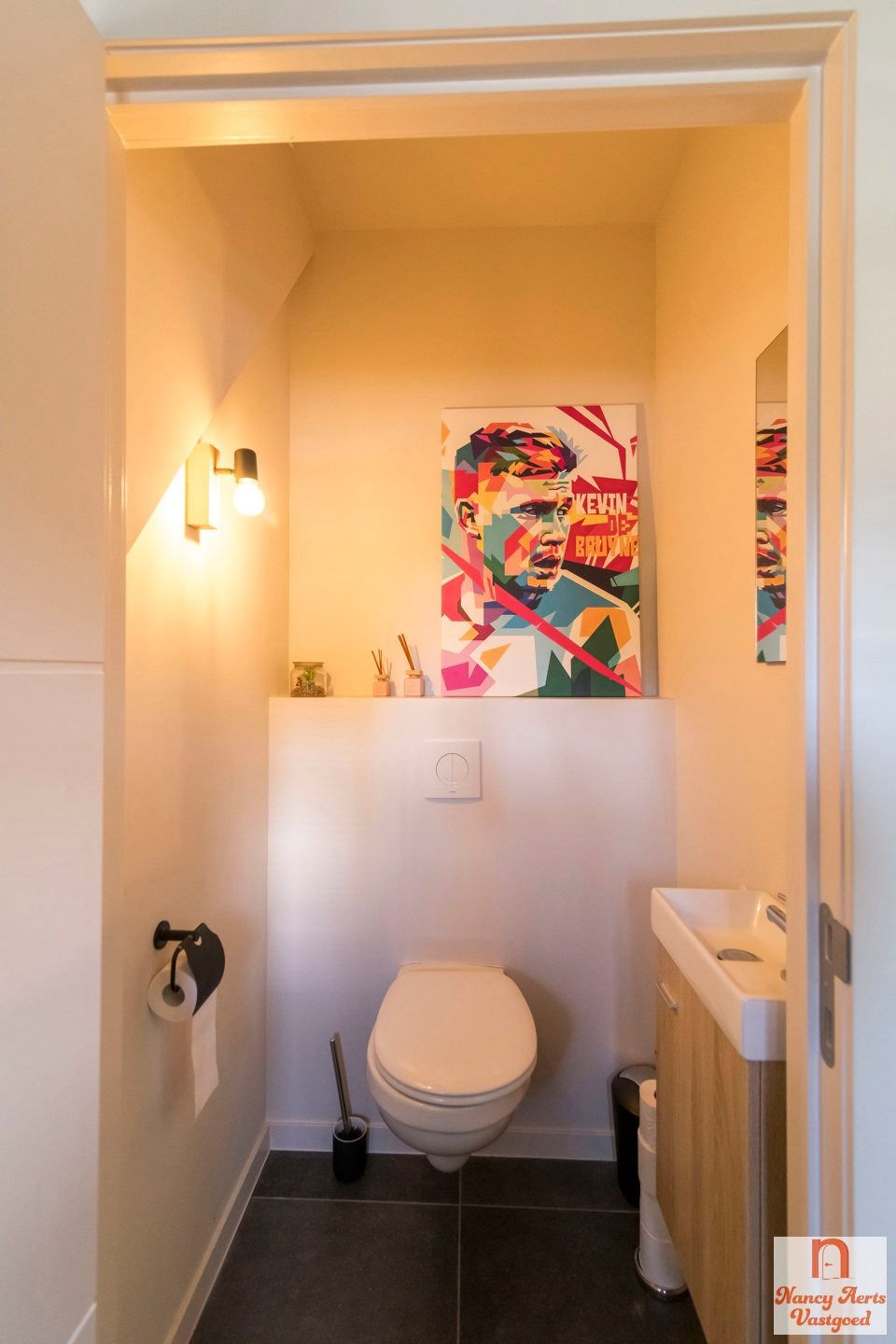 Volledig gerenoveerde woning met bijbouw en grote tuin foto 41
