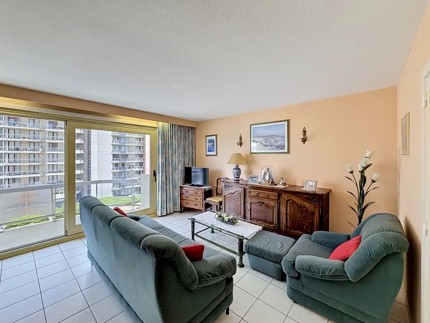 Eénslaapkamerappartement op topligging bij de zeedijk te Nieuwpoort foto 2