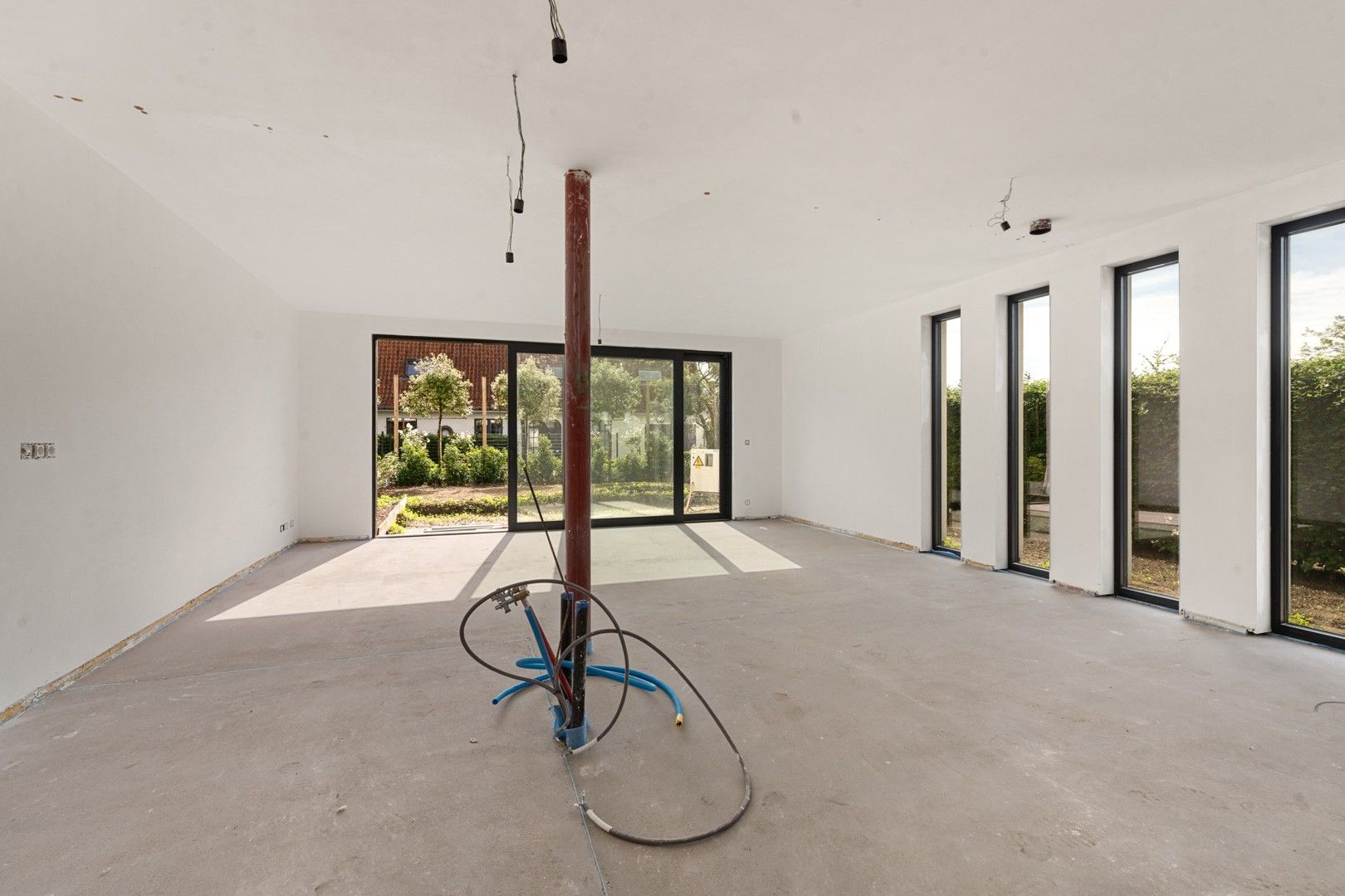 NIEUWBOUW ruime drie slaapkamer met veel licht, groene tuin en dakterras foto 7