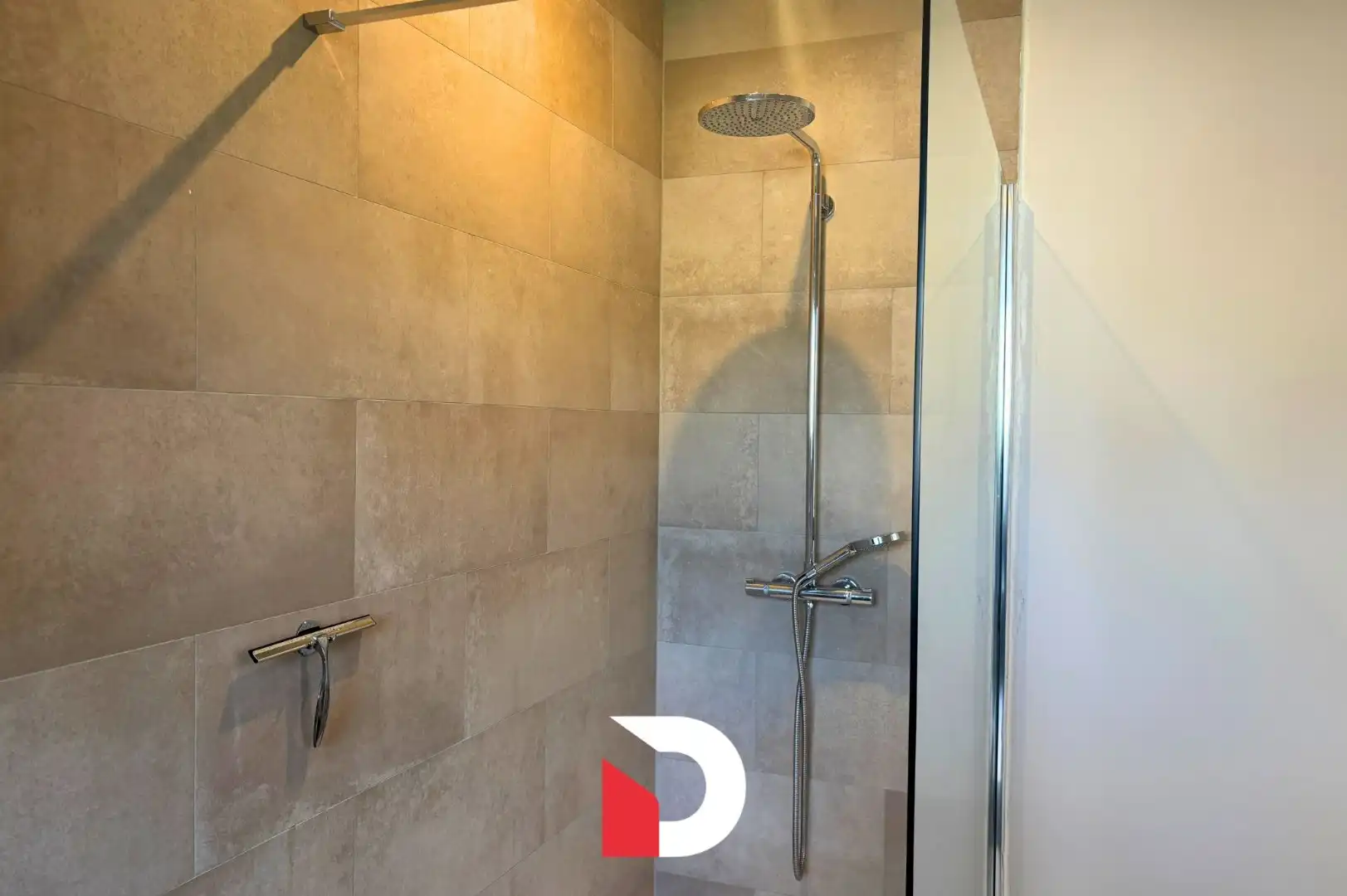 Recente moderne bemeubelde woning in centrum Brugge  foto 14