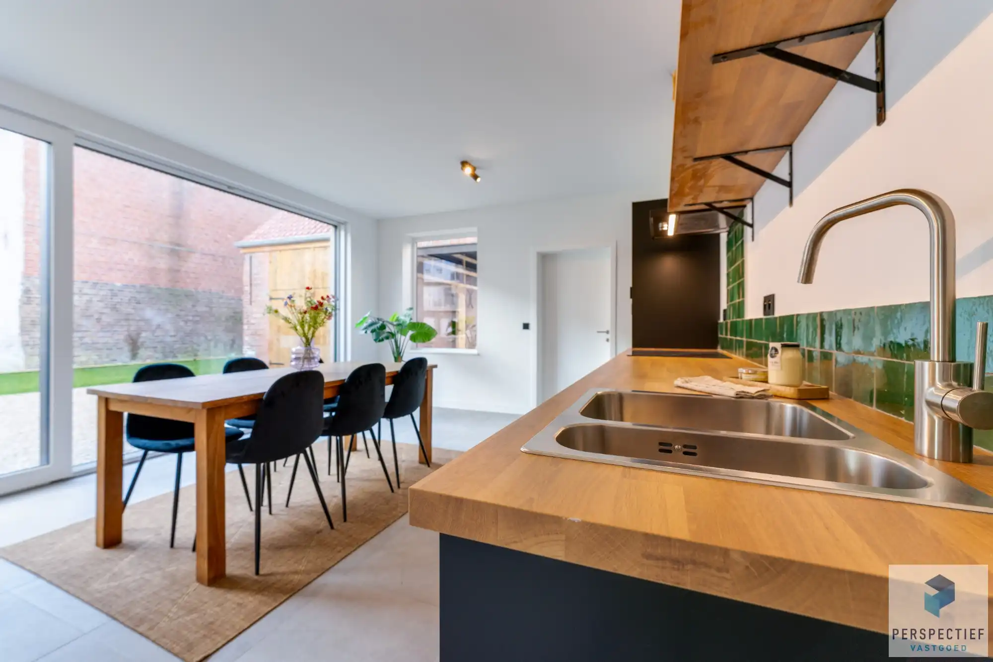 IN OPTIE NA 4 WEKEN - COMPROMIS IN OPMAAK | Landelijk gelegen hedendaagse 4 slpk woning met bijgegebouw, grote tuin en weide foto 8