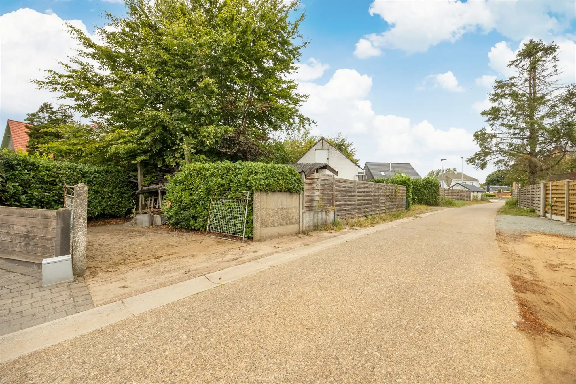 Lichtrijk op te frissen woning op 11a60ca foto 37