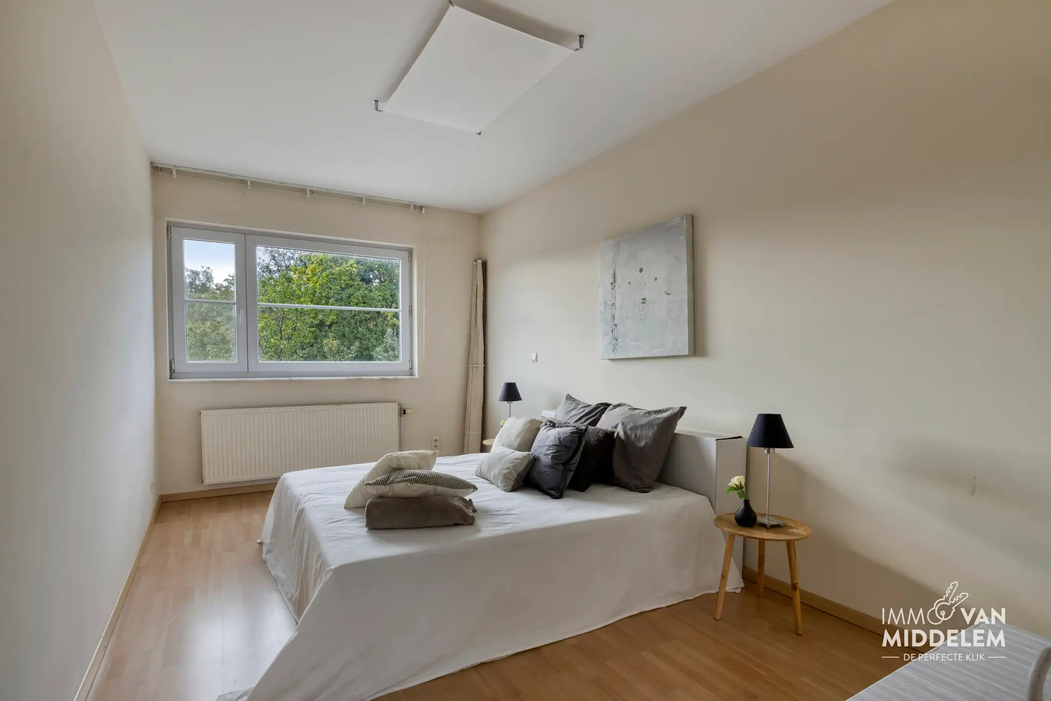 DUPLEXAPPARTEMENT MET 3 SLAAPKAMERS, GARAGE EN BERGING foto 7