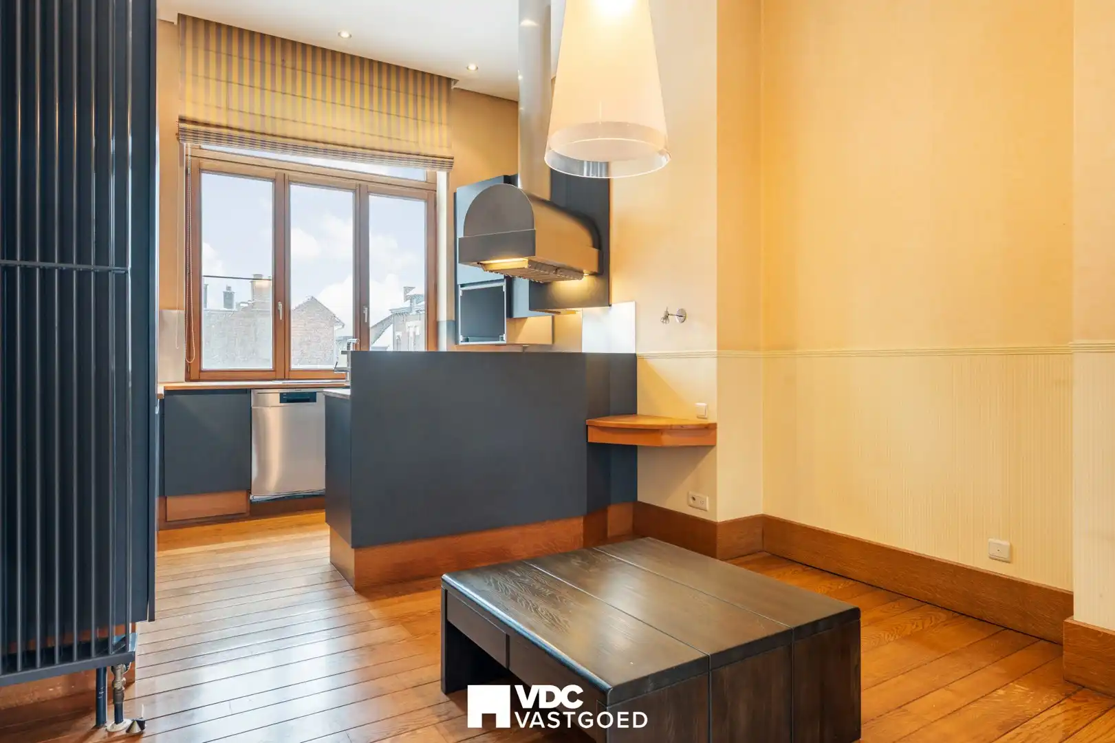 Uniek wonen & werken in hartje Tongeren – karakterpand met handelsgelijkvloers en ruim appartement foto 15