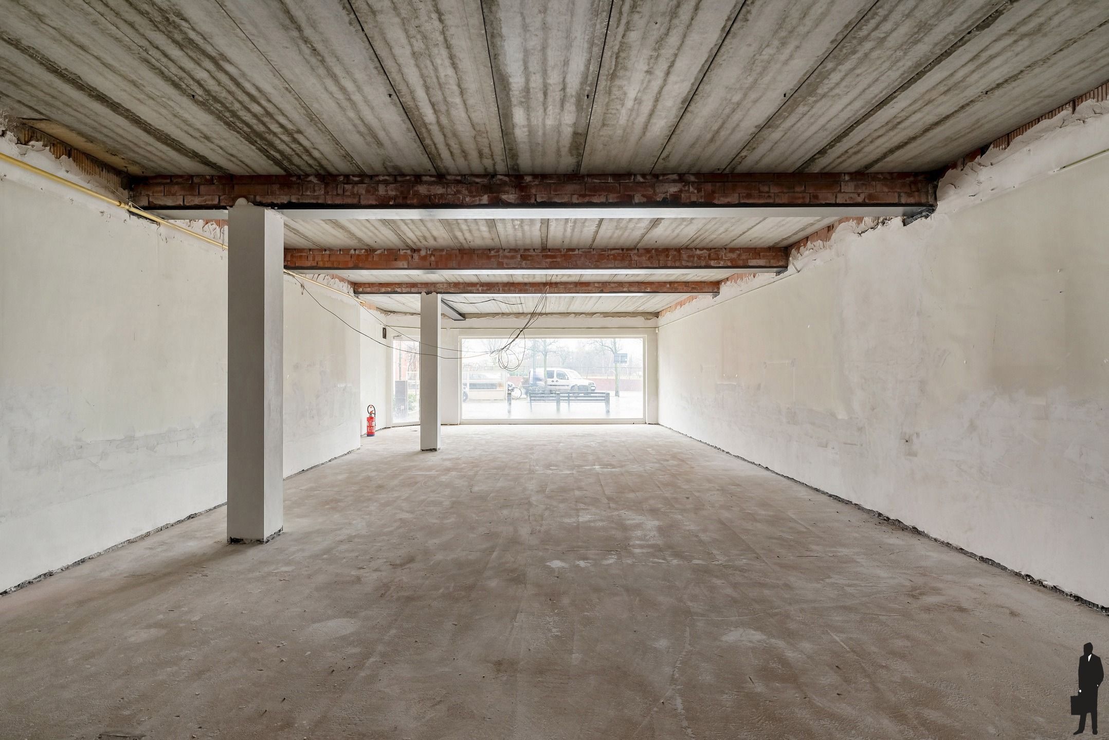 Casco handelsruimte van ca. 500m² gelegen aan de jachthaven  foto 7