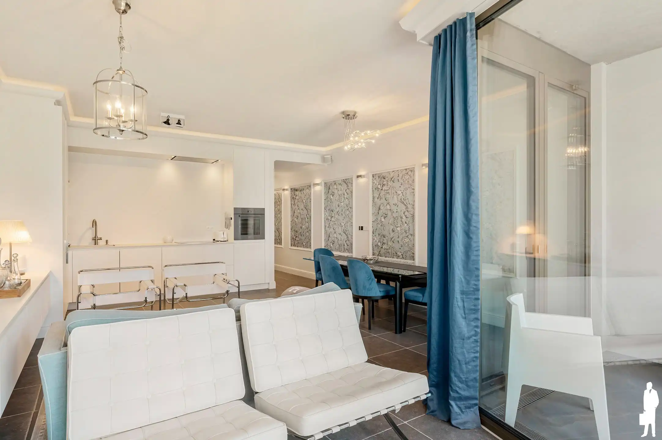 Lichtrijk BEN-appartement met open waterzicht in London Residence foto 8