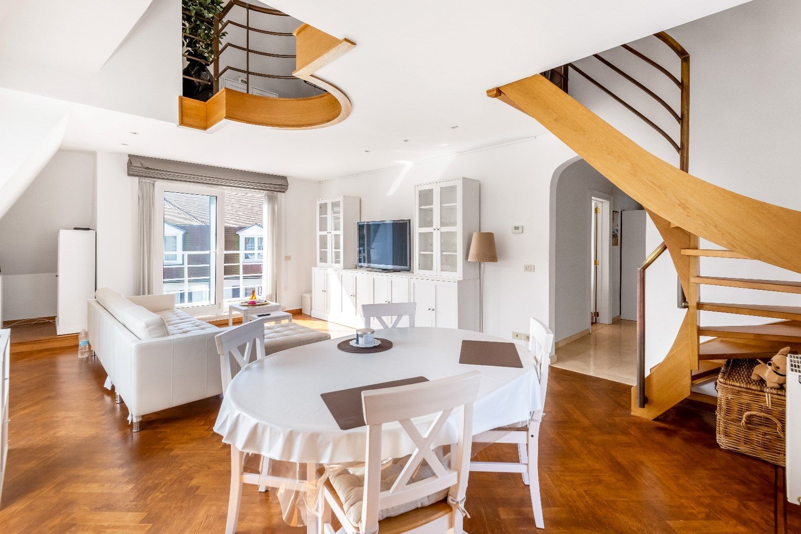 Duplex appartement in een villa-residentie te Albertstrand. Inclusief garage. foto 8