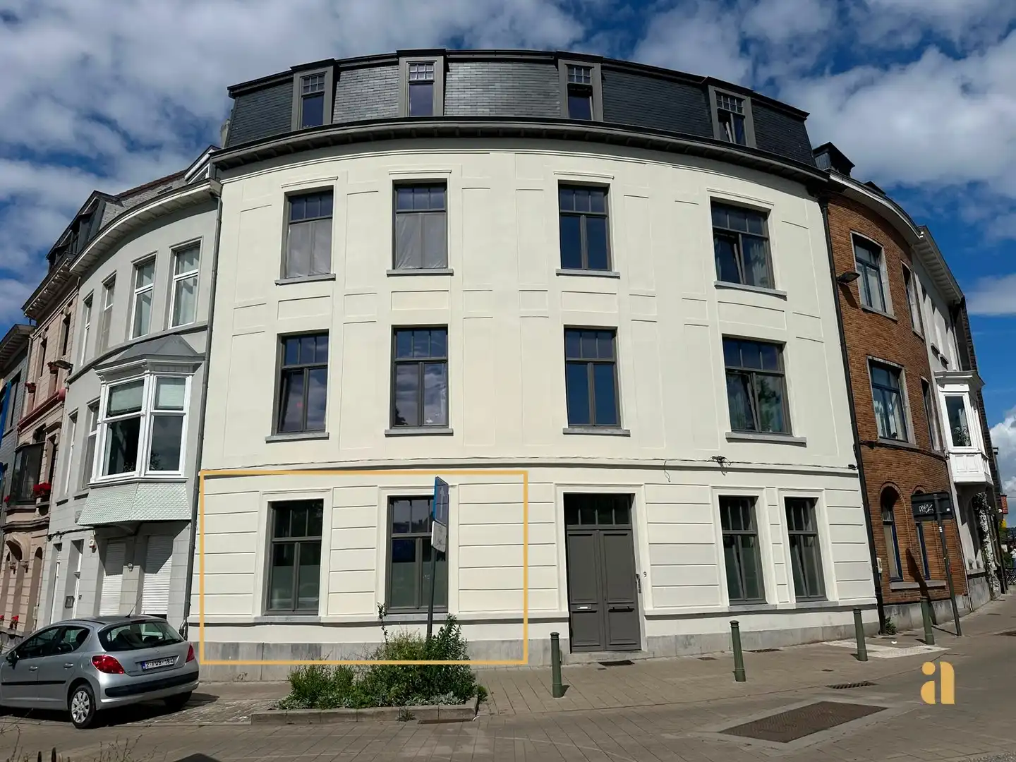 Vernieuwde gemeubelde studio foto 19