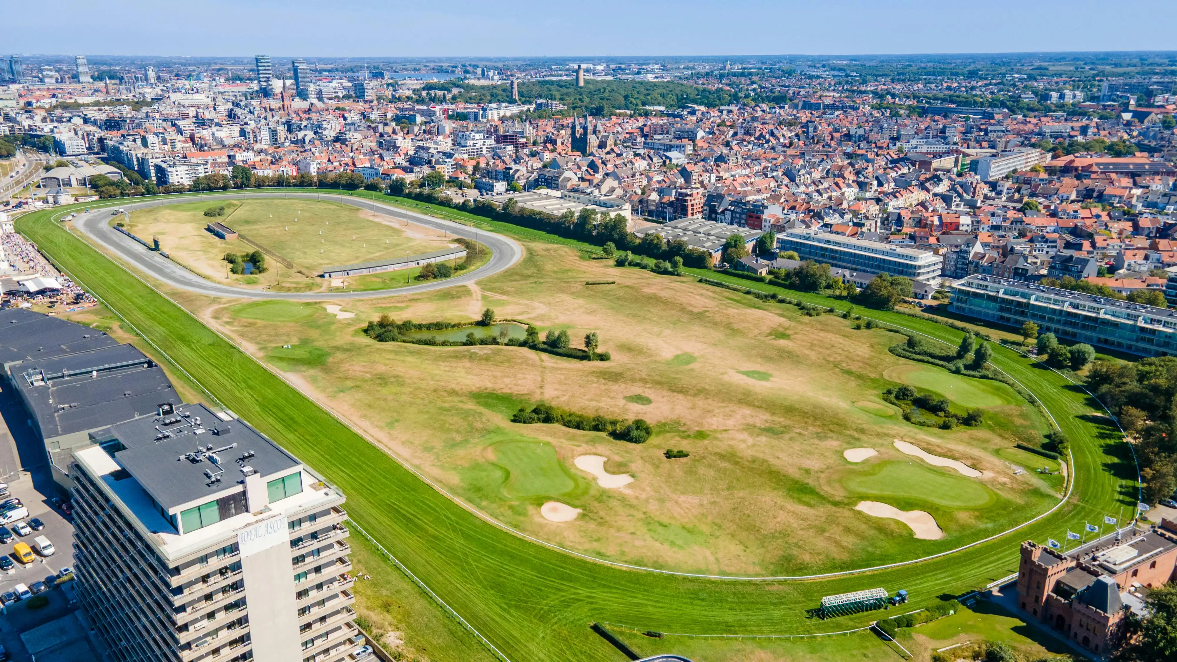 Prachtig nieuwbouw appartement met zicht op de Wellington Golf foto 15