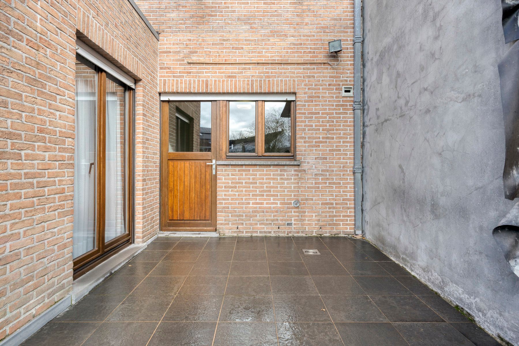 Instapklare woning met 3 slaapkamers en ruime tuin foto 22