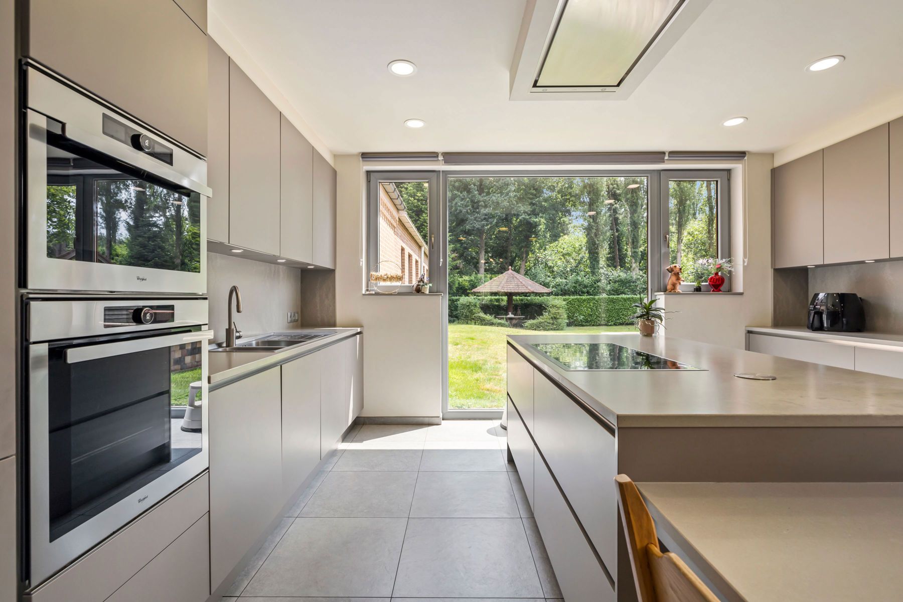 Uitzonderlijk ruime villa - vrij beroep mogelijk foto 4