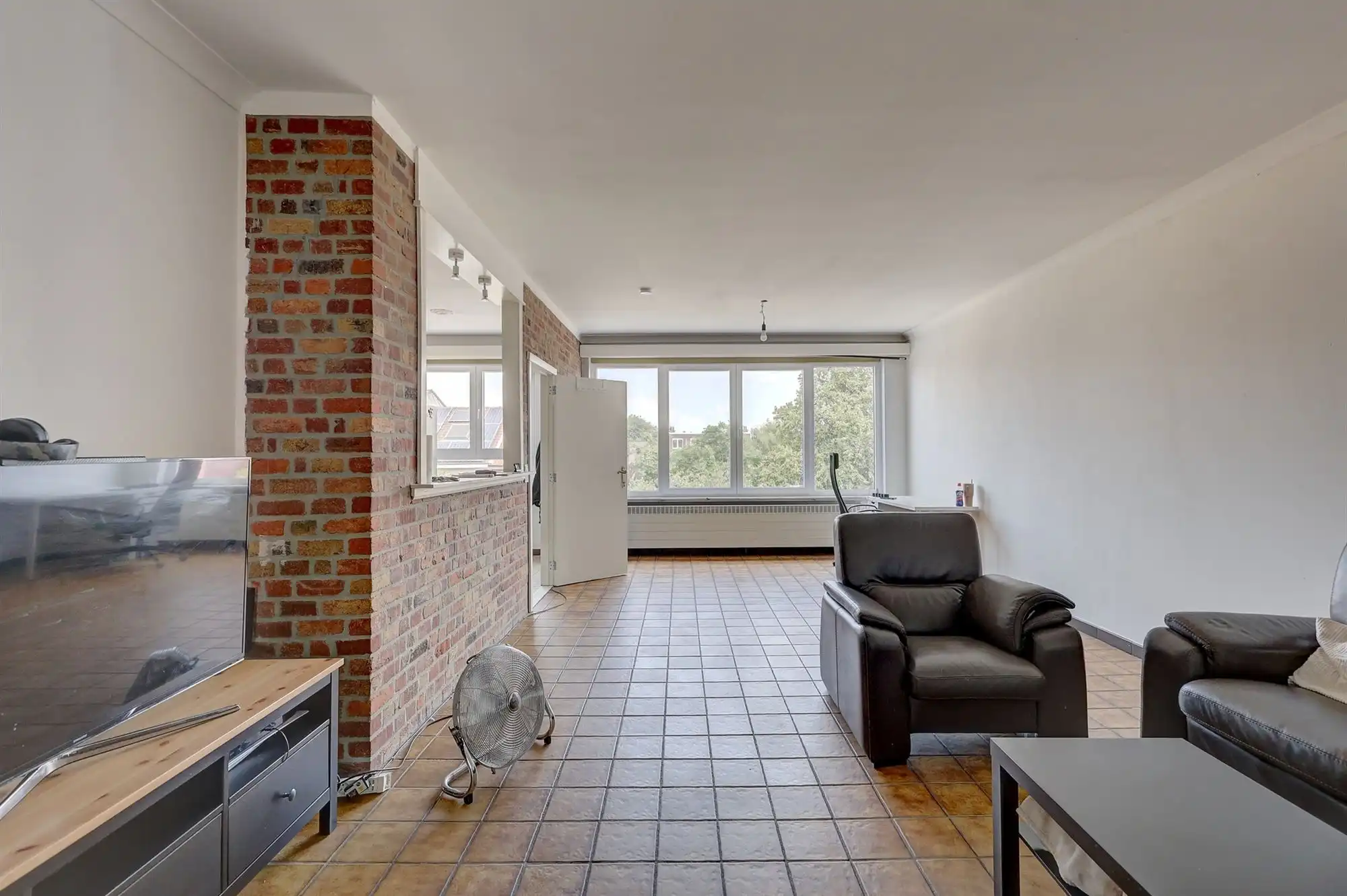Appartement met 2 slaapkamers en terras vlakbij centrum Wilrijk foto 2