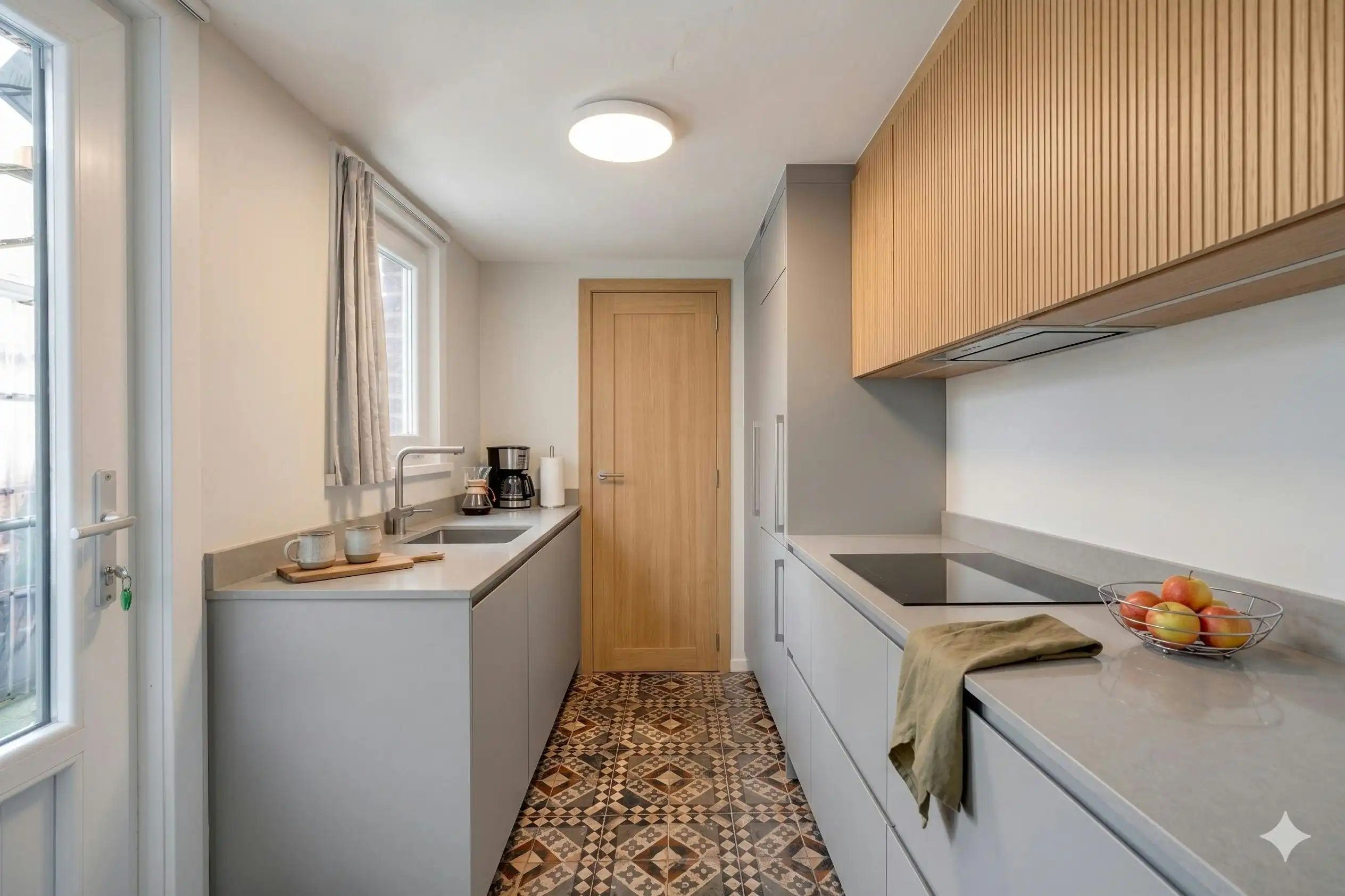 Te renoveren woning met leuke stadstuin in centrum Drongen foto 7