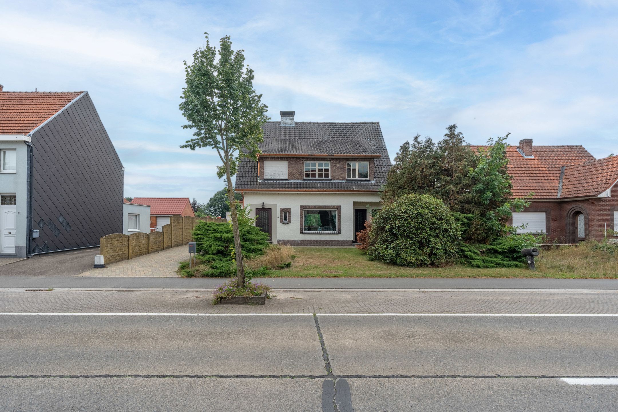 Te renoveren gezinswoning (196m²) op perceel van 1.943m². foto 37
