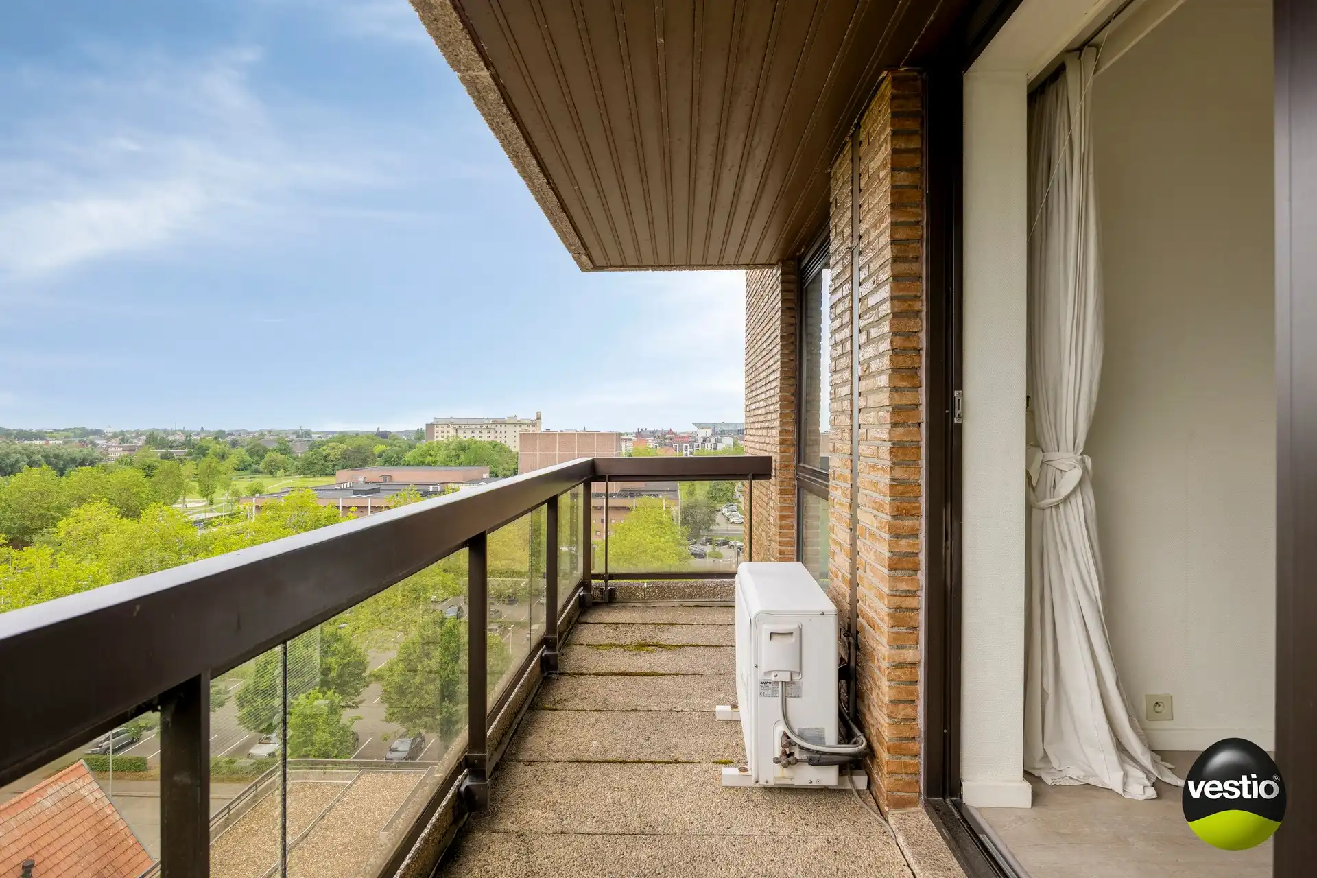 Ruim appartement met twee terrassen op centrale en rustige ligging in Hasselt foto 14
