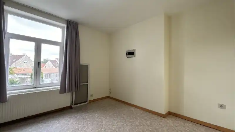 Comfortabele 4-slaapkamerwoning met ruim TERRAS te koop in Brugge foto 8
