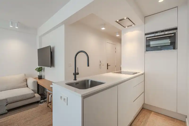 Mooi appartement met zijdelingszeezicht foto 3